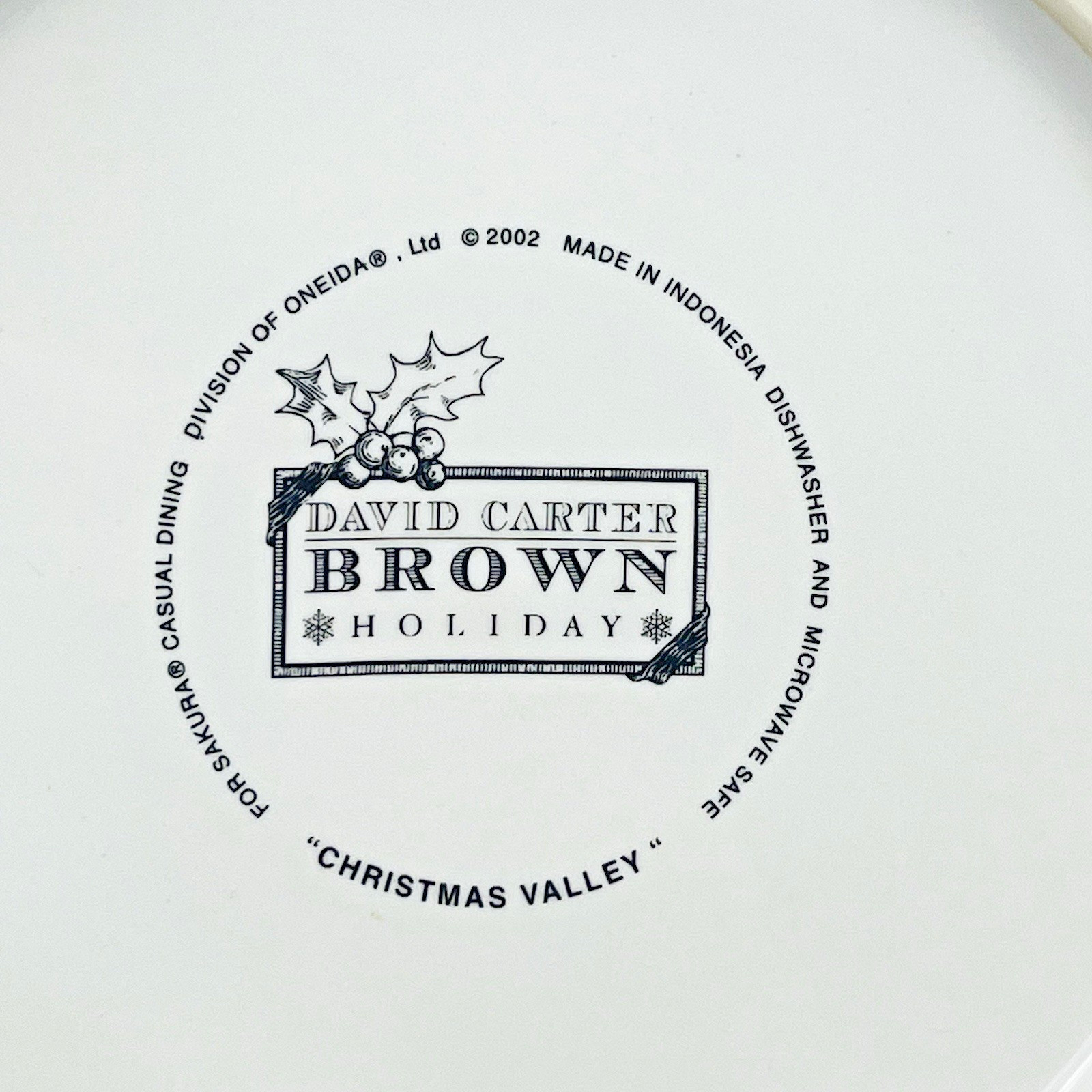 Christmas Valley Ice Skating Snowy Covered Bridge 8-1/4″ Plate Sakura Stoneware