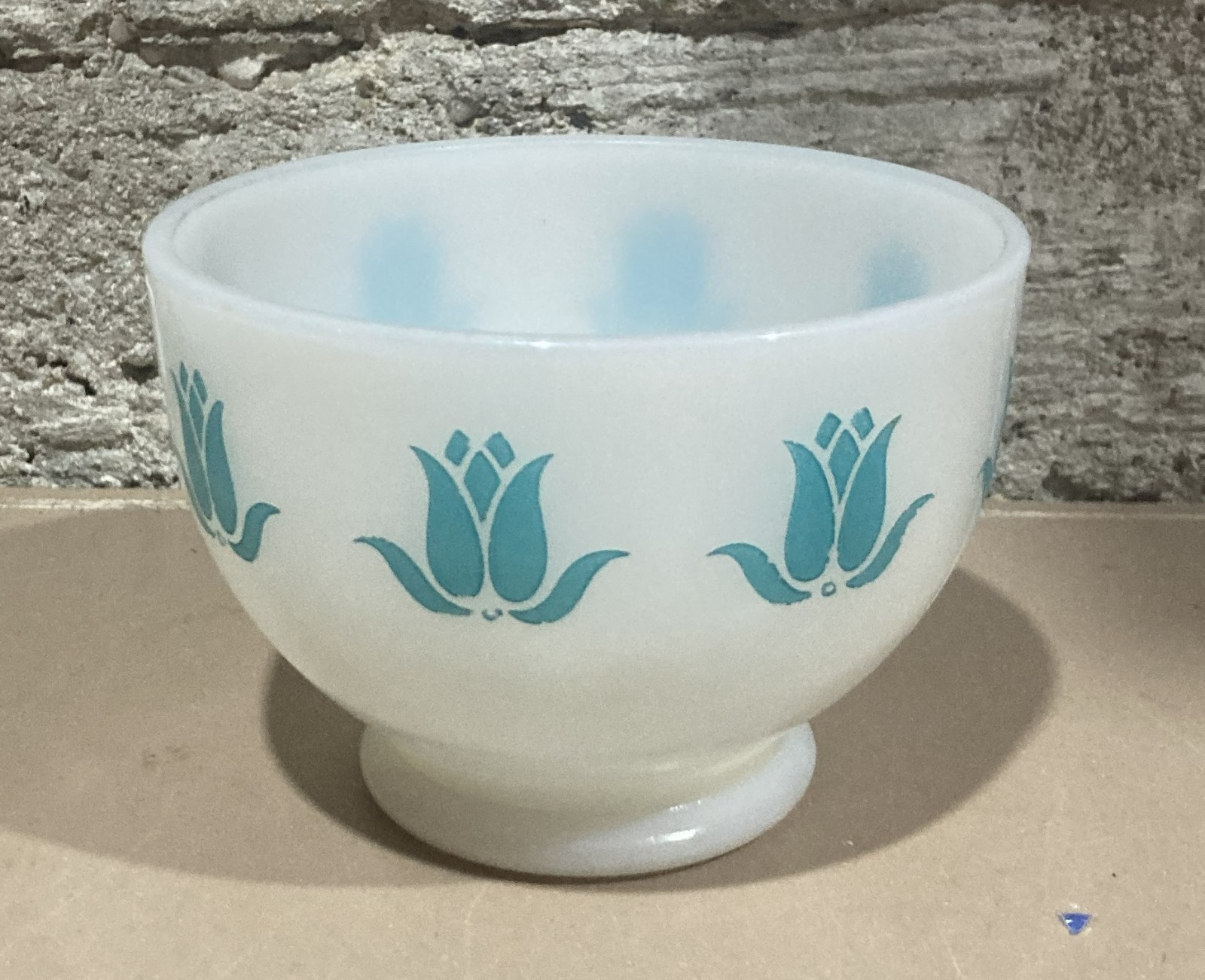 Vintage Anchor Hocking Fire King Ftd Cottage Cheese Bowl Aqua Blue TULIPS 3″ T