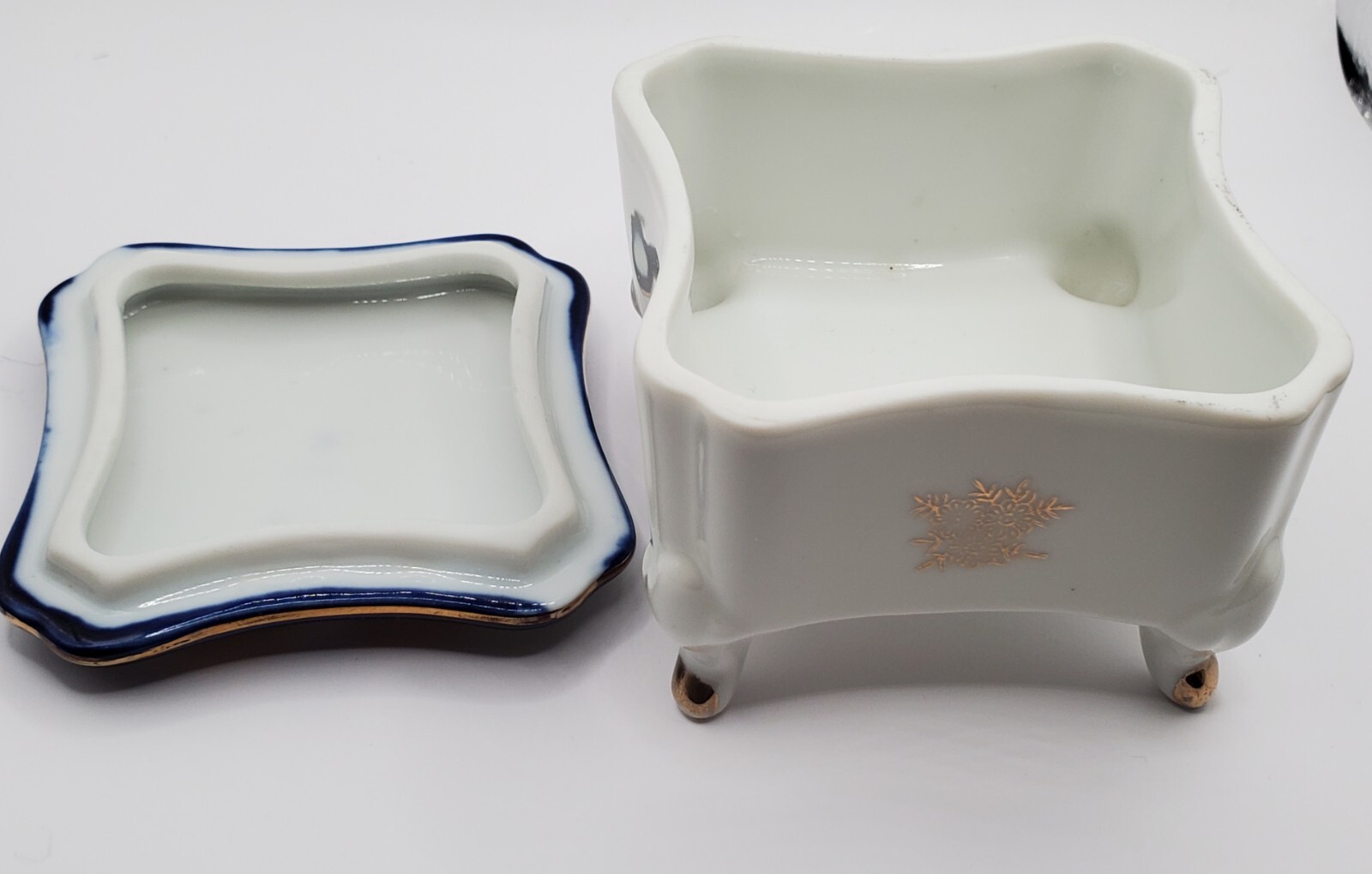 Echt Kobalt Trinket Box Porcelain Floral Design Blue Pink Gold