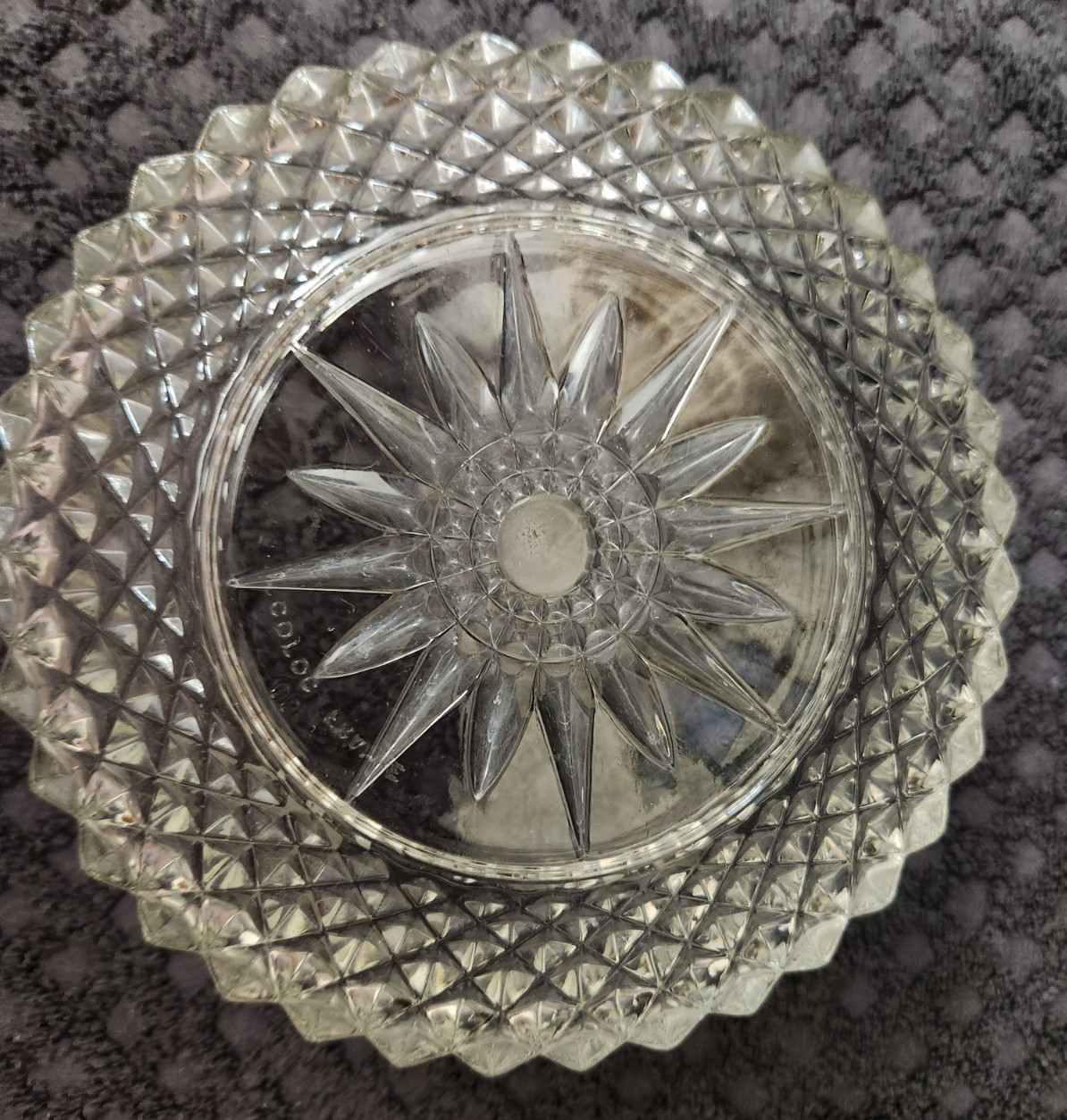 Vintage Arcoroc France 7. 7/8” X 3 5/8″–Clear Glass Bowl Starburst Diamond