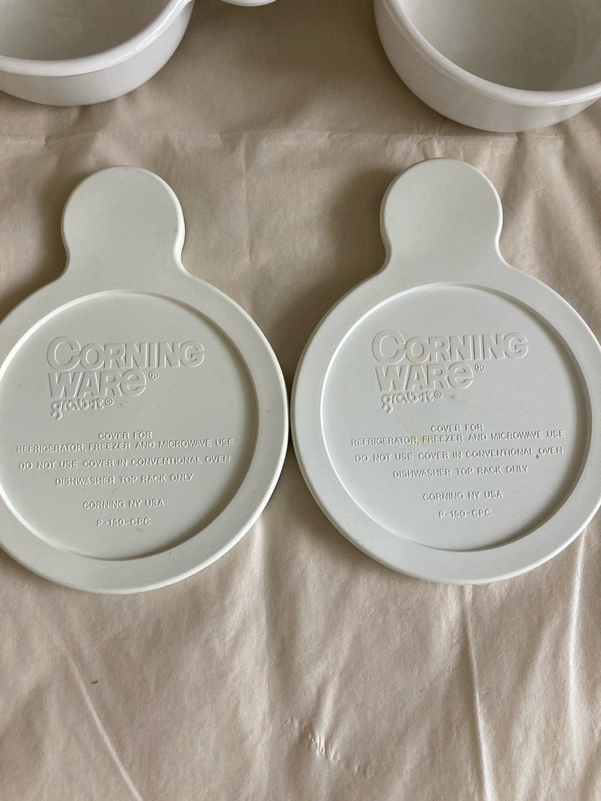Vintage 3 White Corning Ware Grab-it Bowls P150B with 2 Lids P150CPC Made In USA