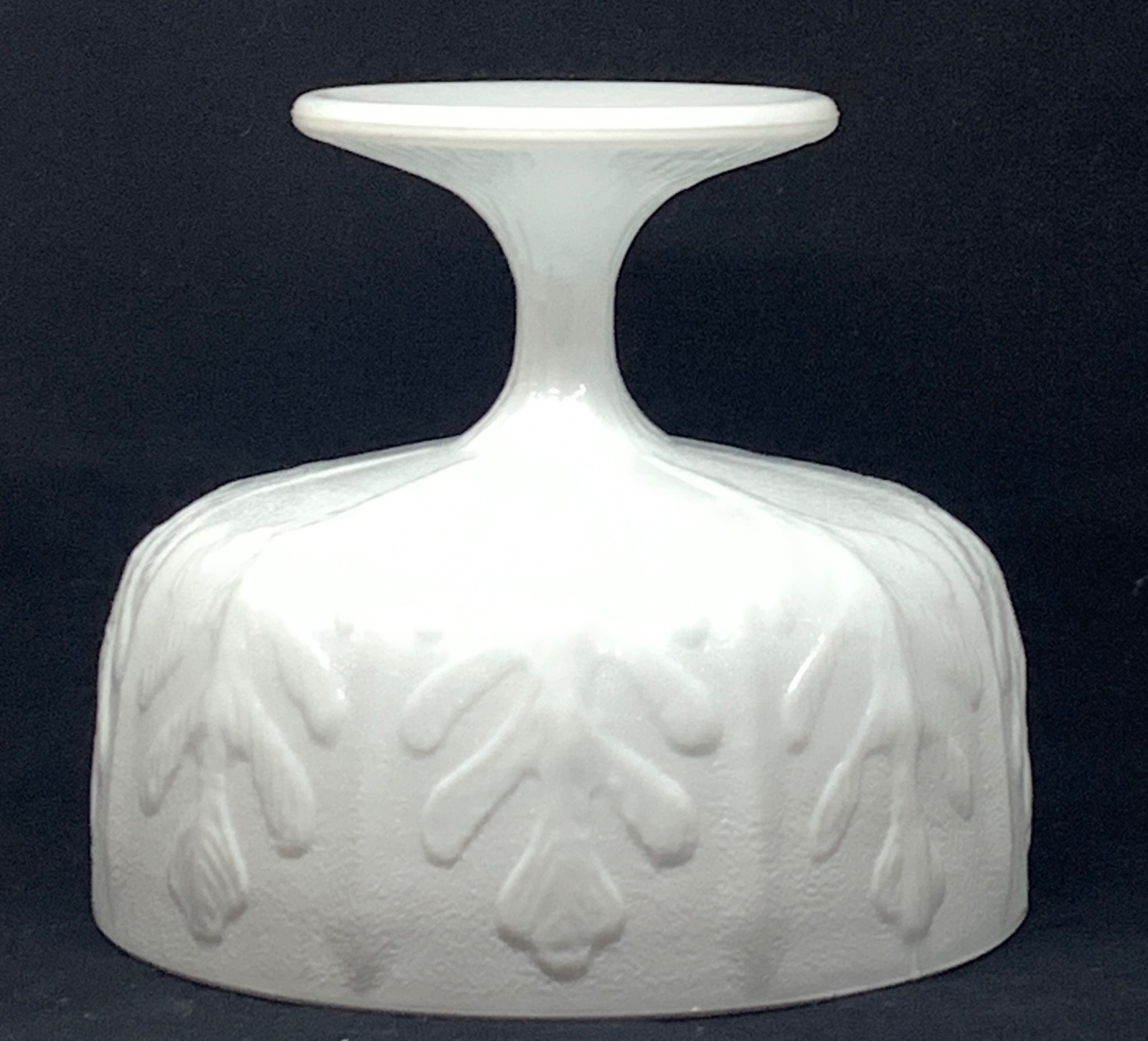 Vintage FTD 1978 Milk Glass Pedestal Compote/Vase/Planter Oak Leaf 5 1/2” TALL
