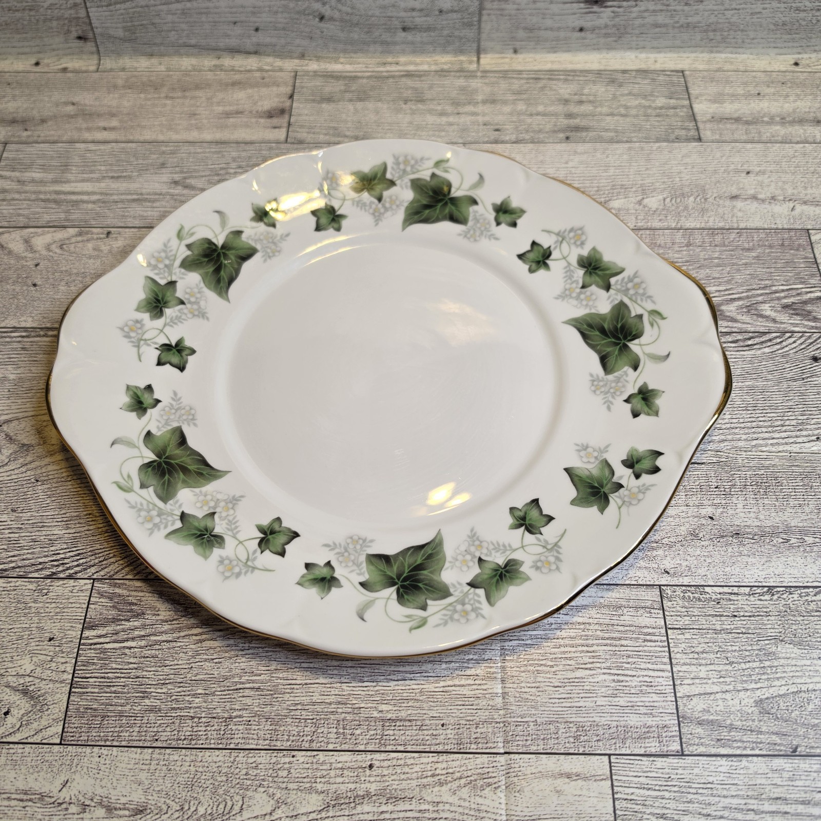 Duchess Ivy Platter Fine Bone China 509 Made In England