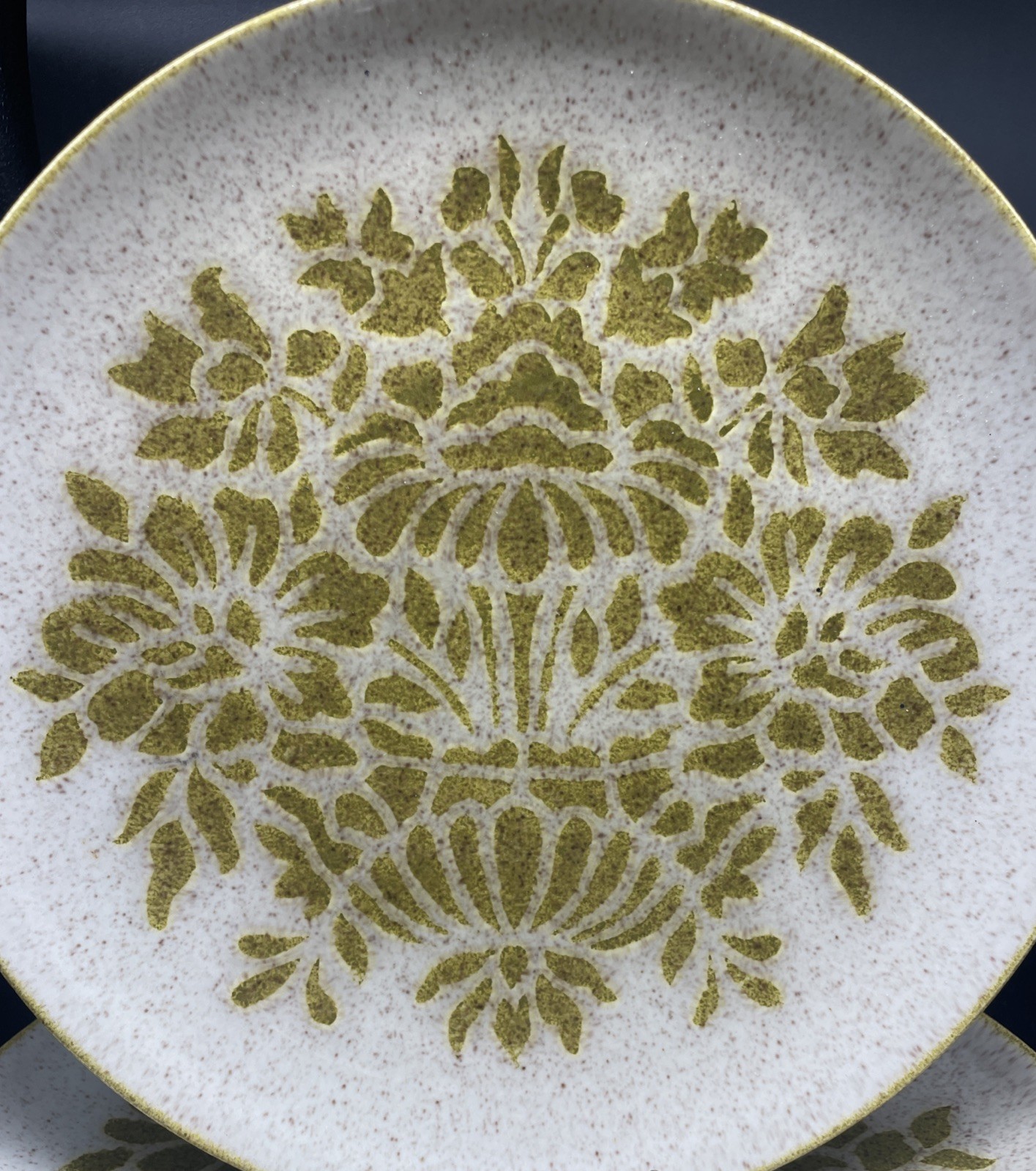 Damask Four (4) 10 3/8″ Dinner Plates by Red Wing Excellent Condition