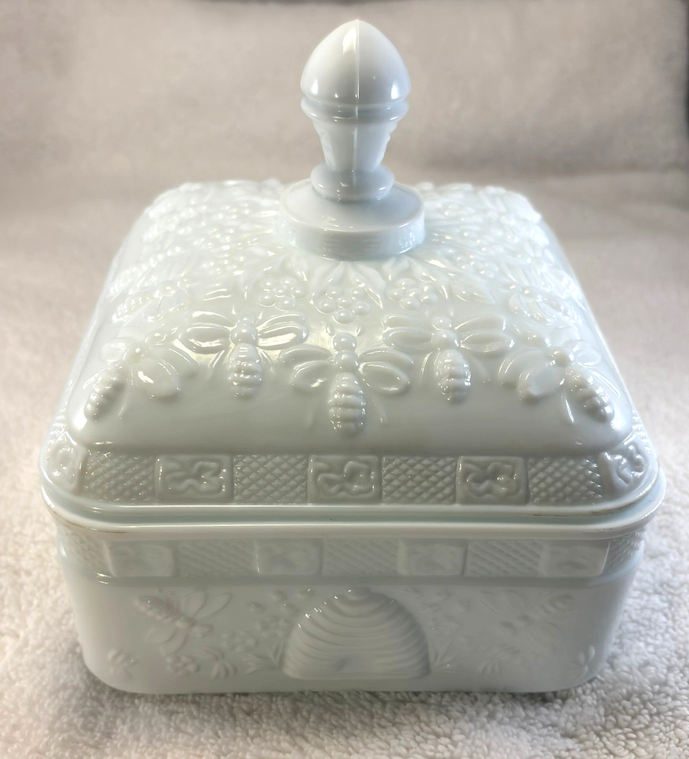 Indiana Tiara White Milk Glass Honey Bee and Hives Covered Candy Dish