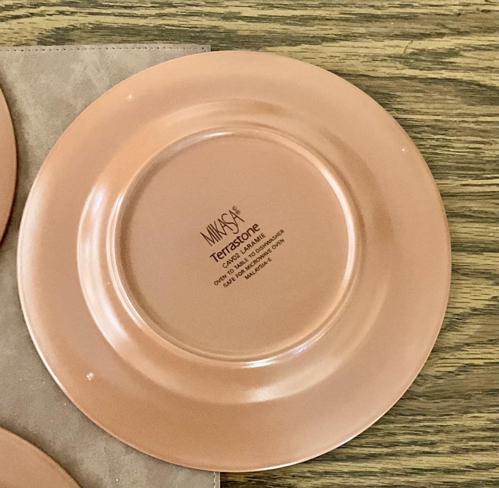(4-pc-set) Mikasa Terrastone Laramie SALAD PLATES Southwestern 8-3/8” MINT