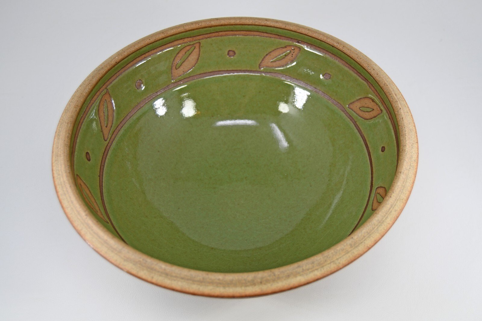 VTG Brieger Studio Art Pottery Serving Display Bowl Incised Leaf Green Natural