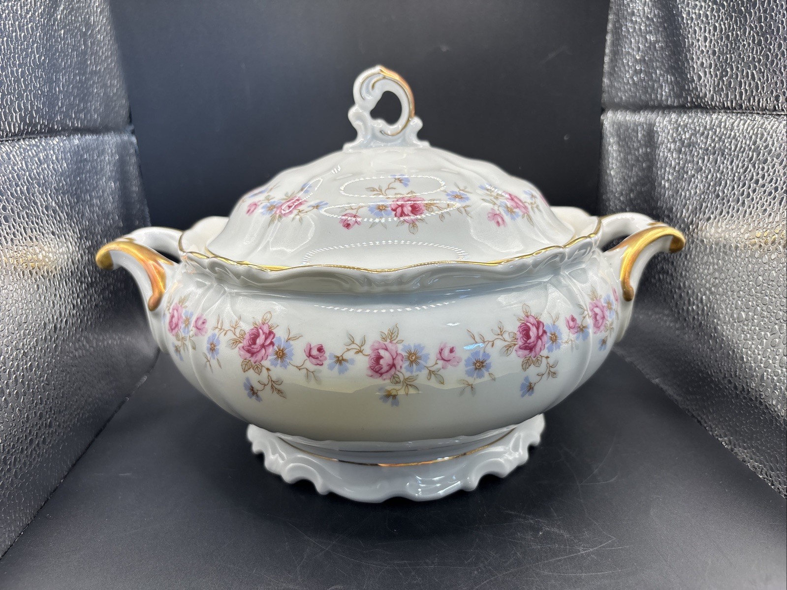 VINTAGE EDELSTEIN MARIA THERESIA FLORENCE FOOTED COVERED VEGETABLE TUREEN