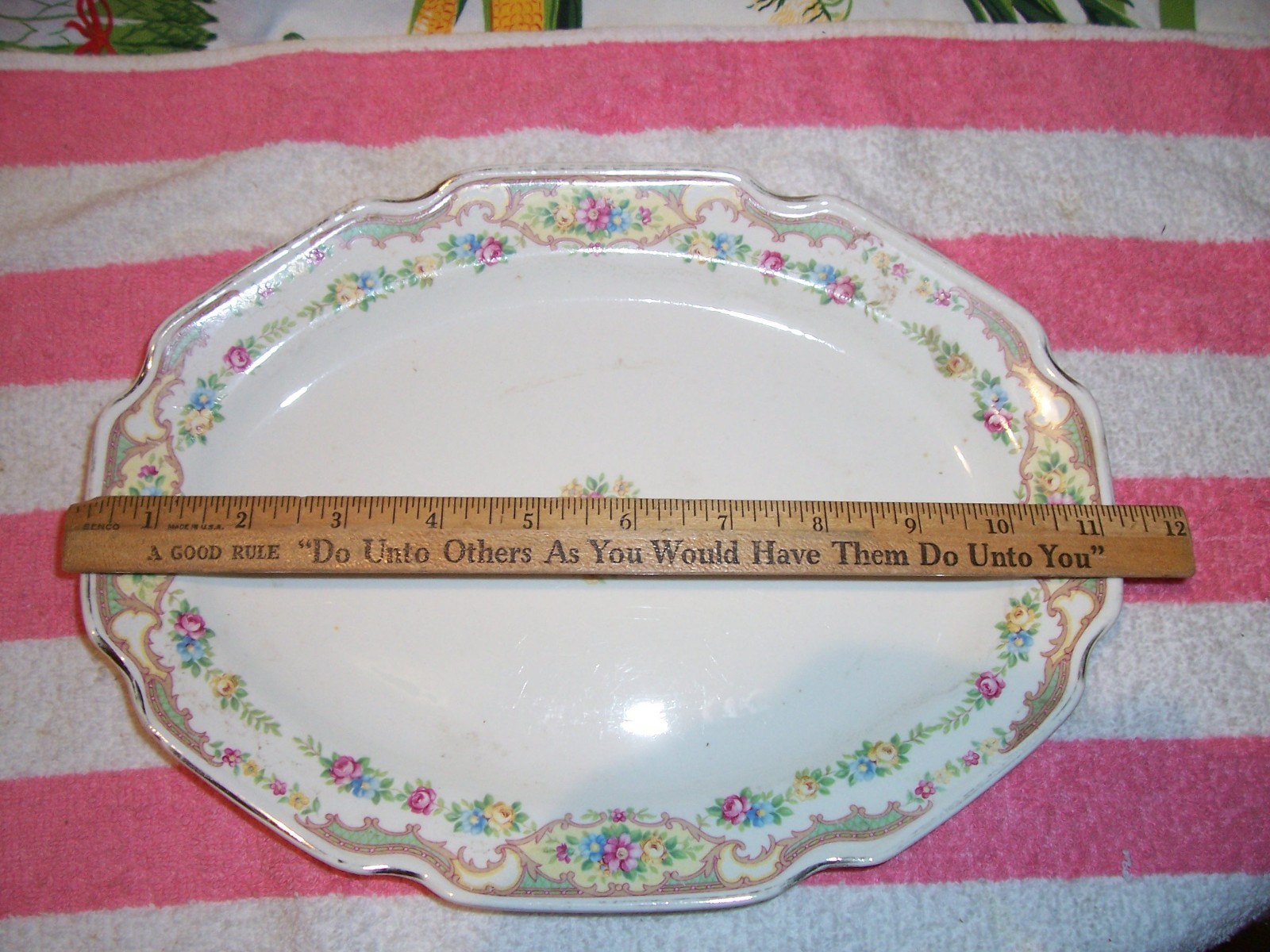 Vintage Ceramic / China Oval Dish / Platter / Tray , 11 x8x1 Inches, Kitchenware