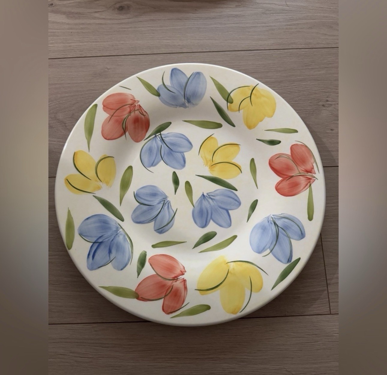 Crate & Barrel Large Floral Ceramic Chop/Serving Plate, Spring Flowers – 13.75