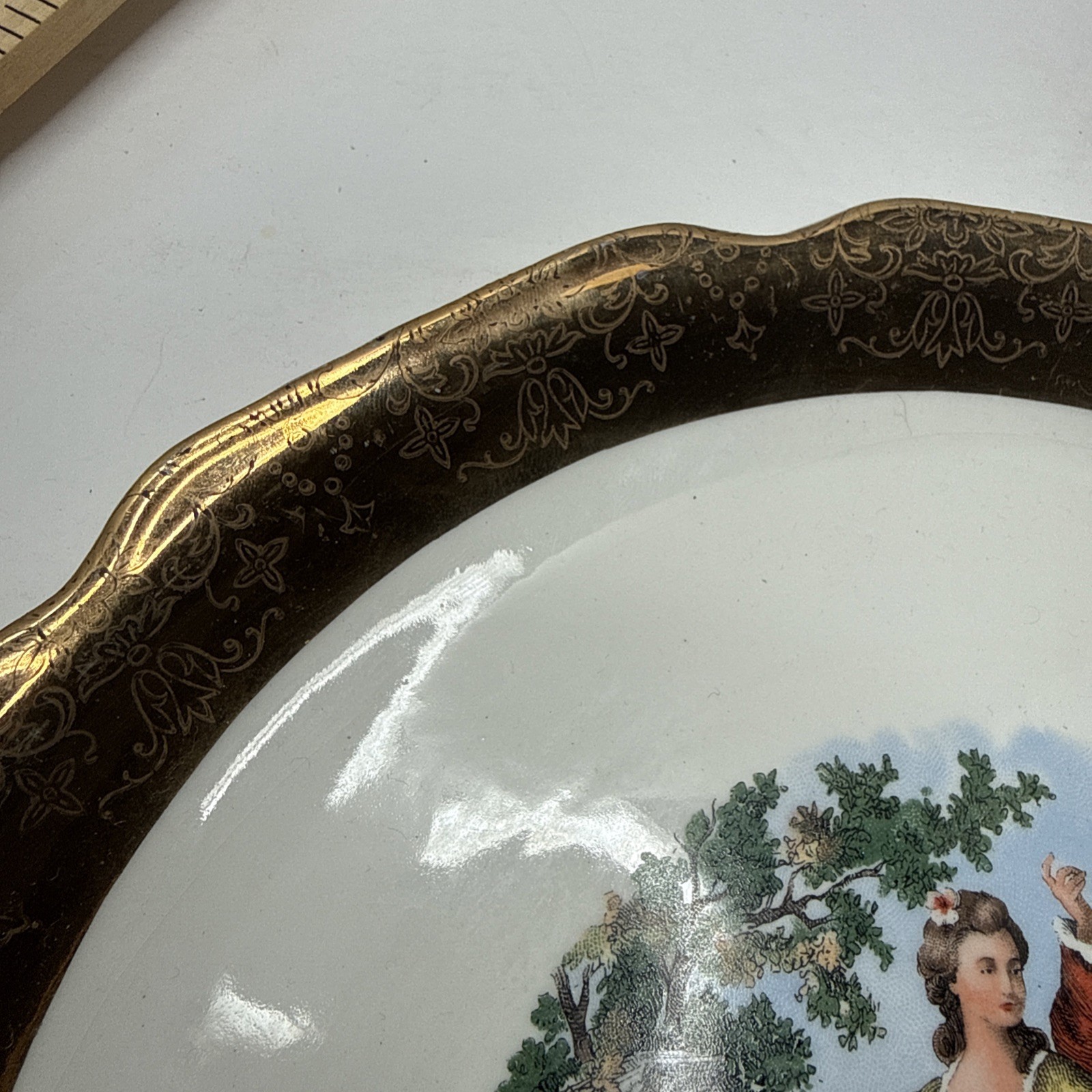 Vintage Sabin CREST-O-GOLD 22kGold Warranted 9In 4 Plates 5In 1 Bowl, Cup Saucer