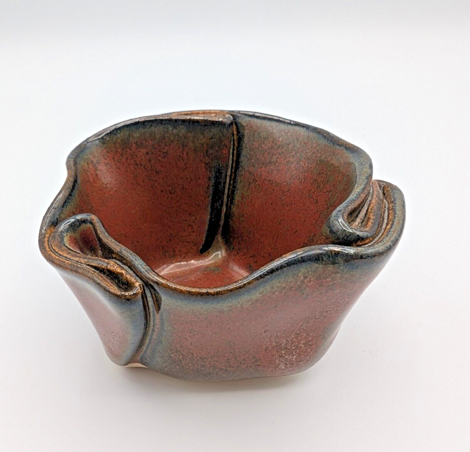 Hilborn Canada Art Pottery Pinched Bowl /Trinket Dish Handcrafted-Signed & Label