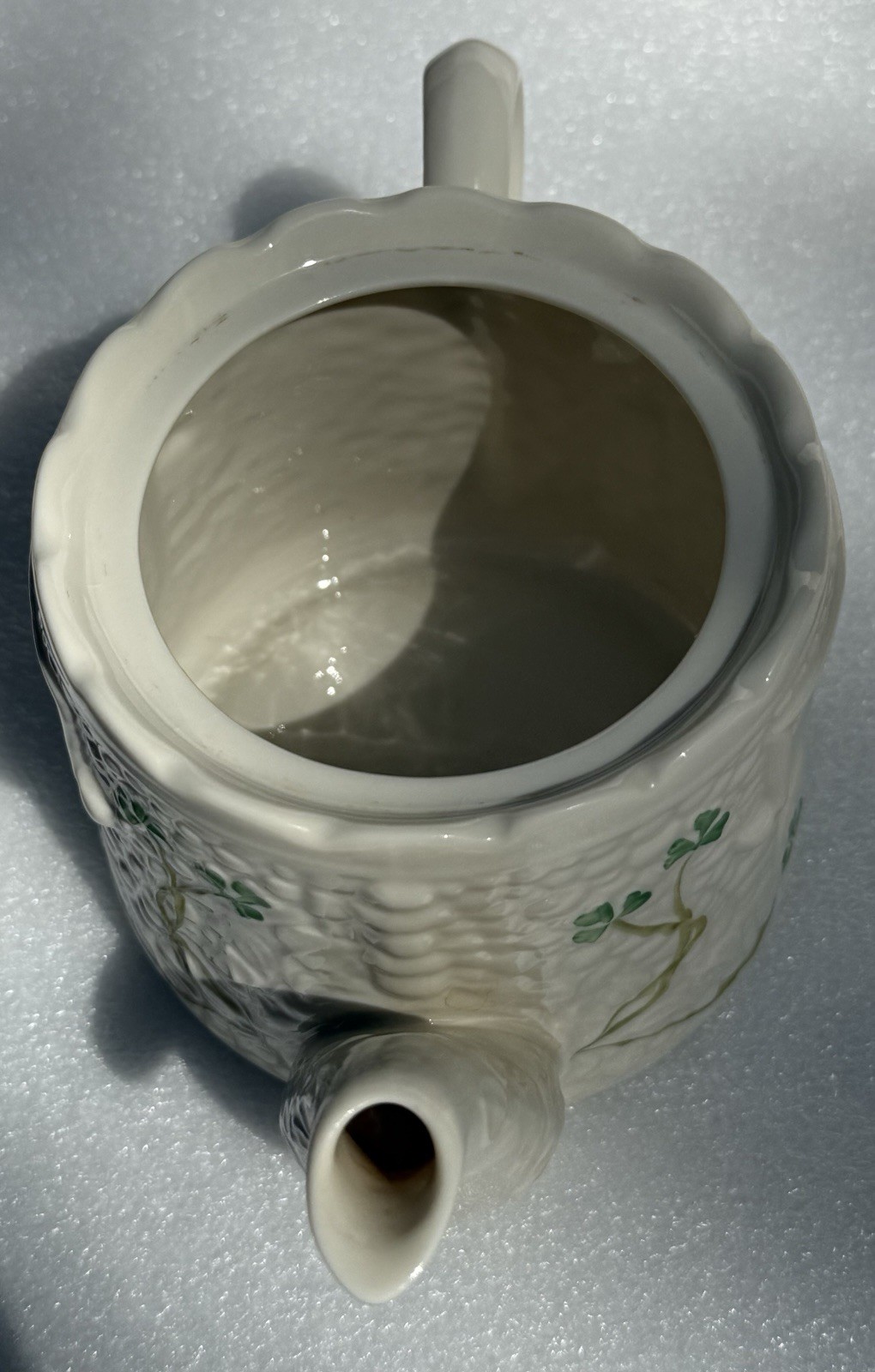 Irish Belleek – Shamrock – 2 Cup 5″ Castle Teapot