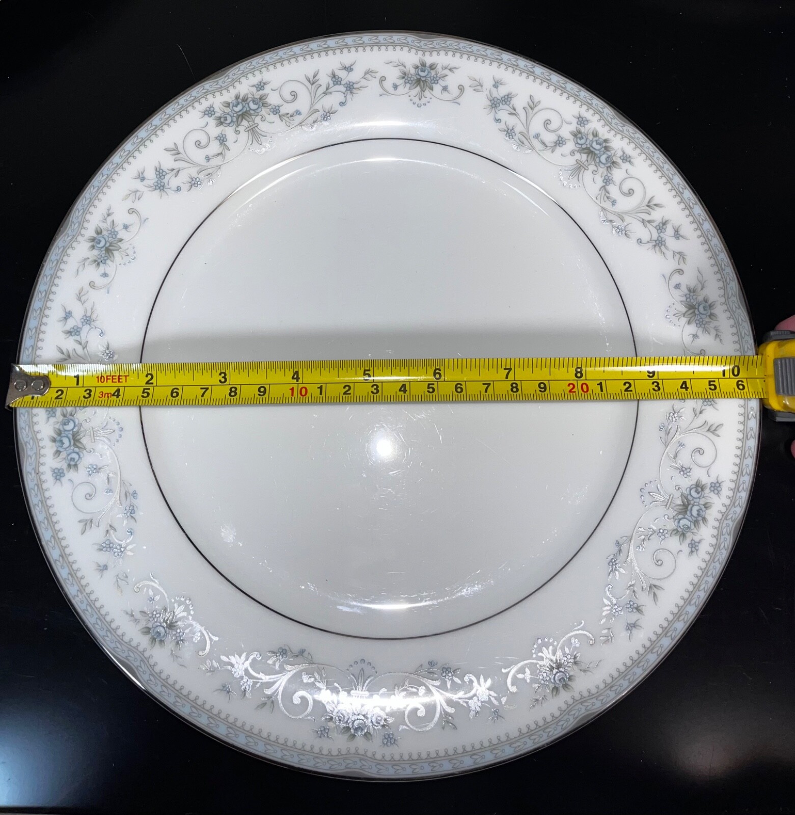 NORITAKE CHINA 6107 COLBURN TWELVE PIECE PLACE SETTING