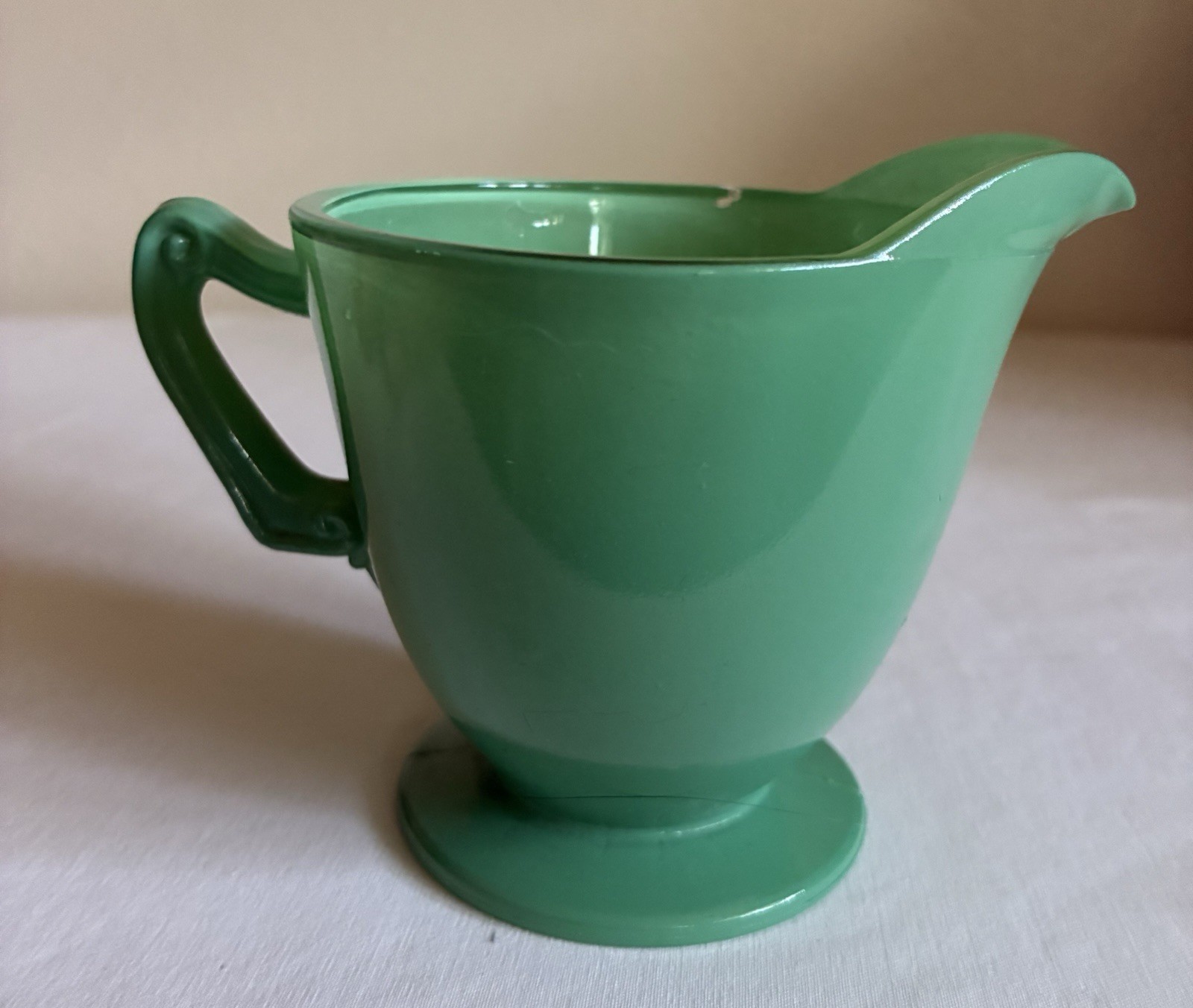 Vintage Hazel Atlas Platonite Green Jadeite Style Milk Glass Creamer 1940’s