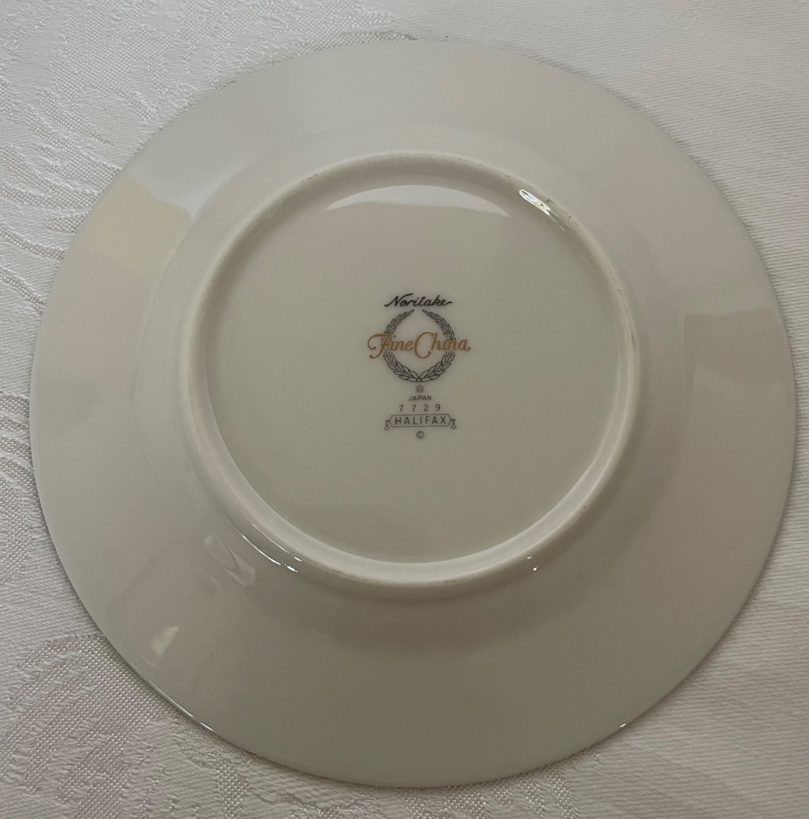 Retired! Noritake HALIFAX – Set of 8 Bread and Butter Plates