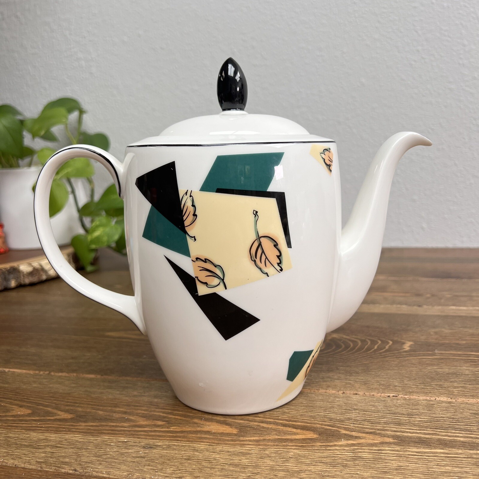 Royal Doulton Everyday Central Park Coffee Pot 1994 Vintage
