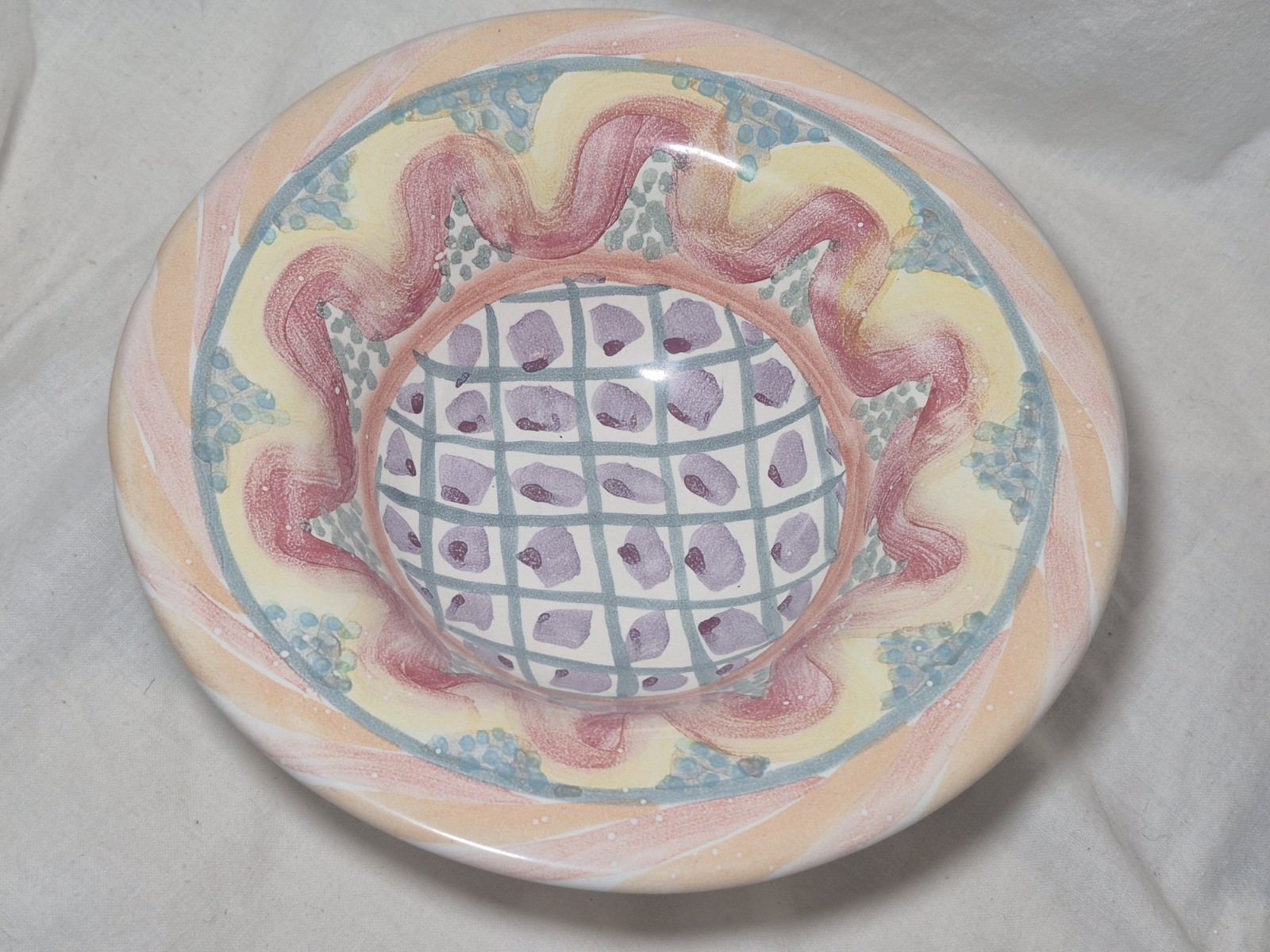 Vintage 1992 MacKenzie-Childs Keukenhof Bowl Flat Rim 8 3/8″ Diameter