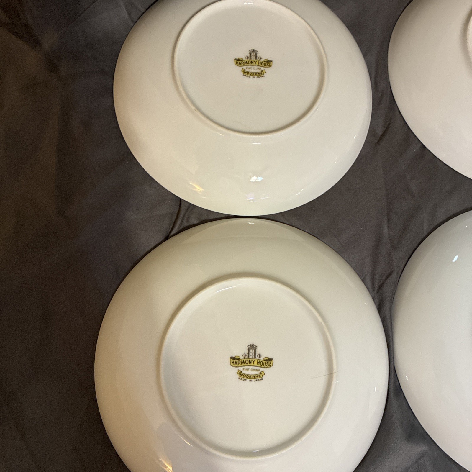 Set of 4 Harmony House Moderne White Fine China w Silver Rim Soup Bowl 7.75 In.