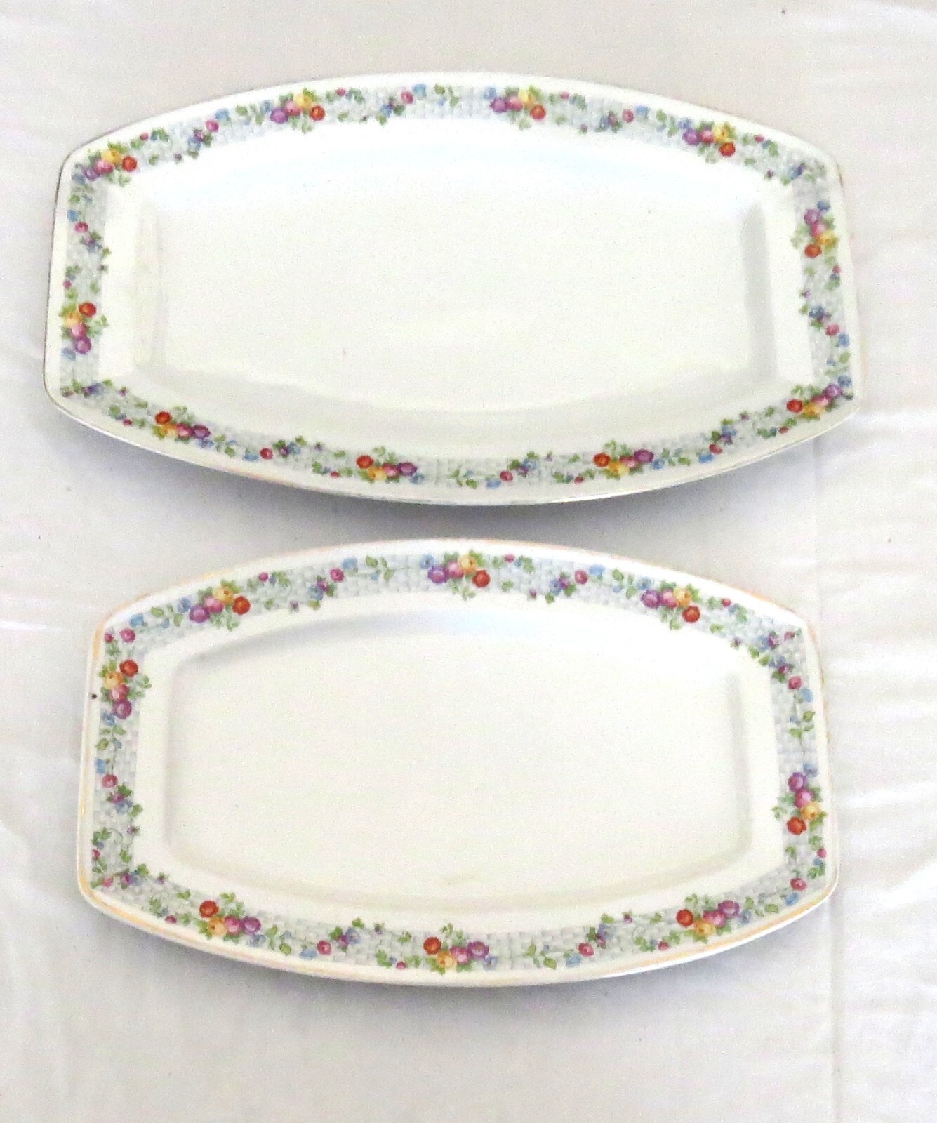 Oval Ceramic Platters Trays – Made in Germany – 14 x 8.5 & 11.75 x 7.5 inches