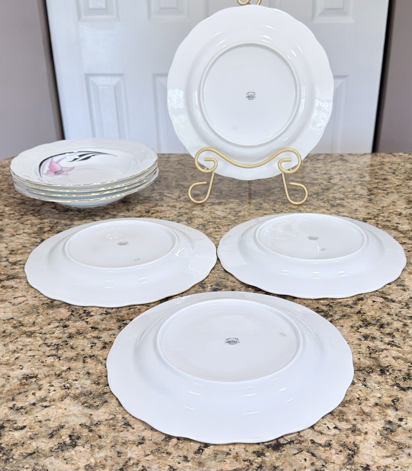 Danish Design Atelier Imported Pink Floral 8 Pc Dinnerware Set Scallop Gold Rim