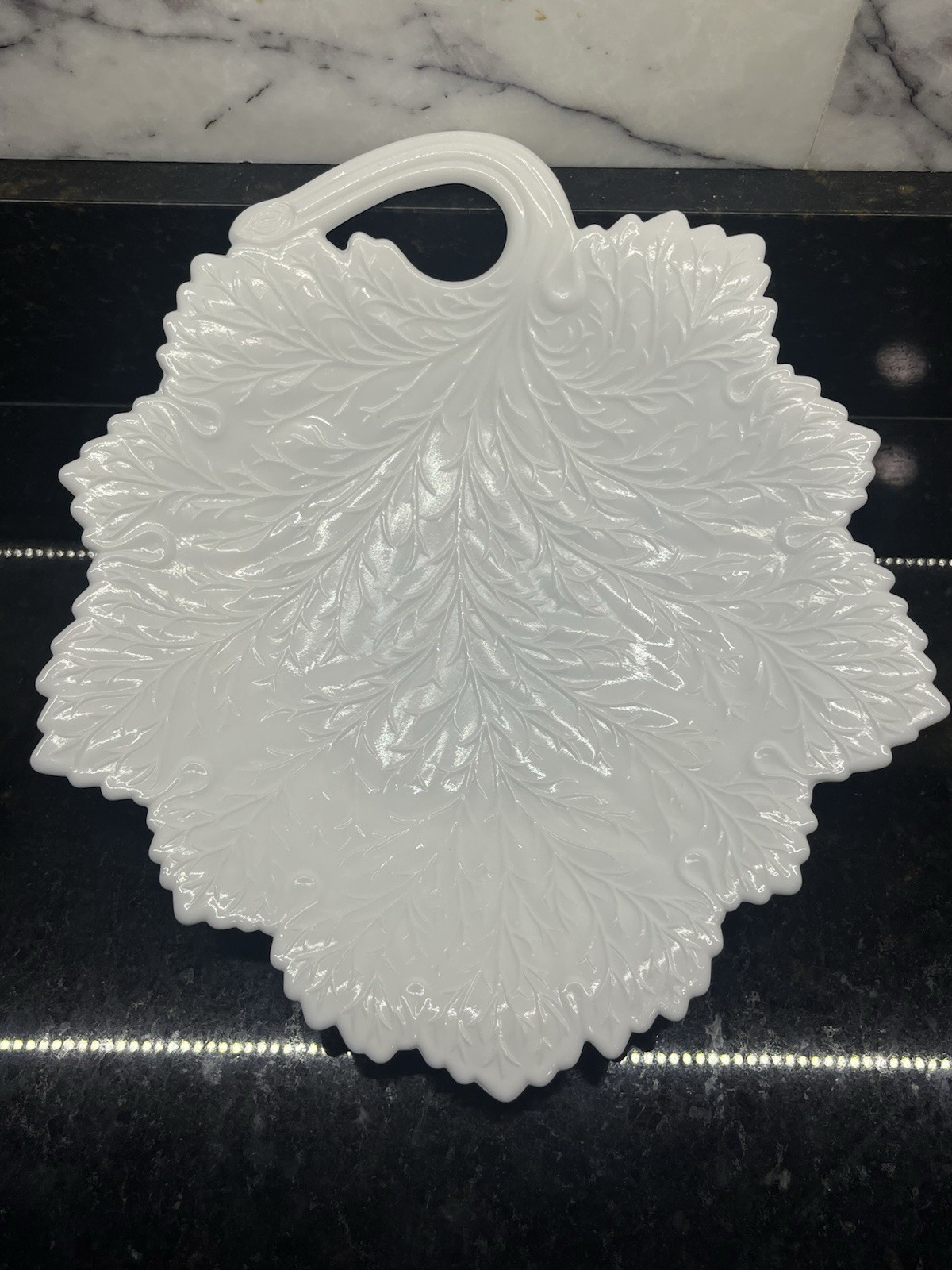 Fenton Embossed Milk Glass Leaf Dish 624 Vintage