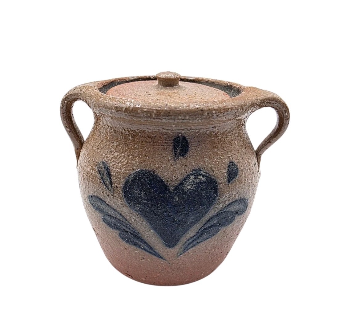 Vintage Rowe Pottery Miniature Lidded Bean Pot Salt Glaze Mini Crock Heart 1.5″