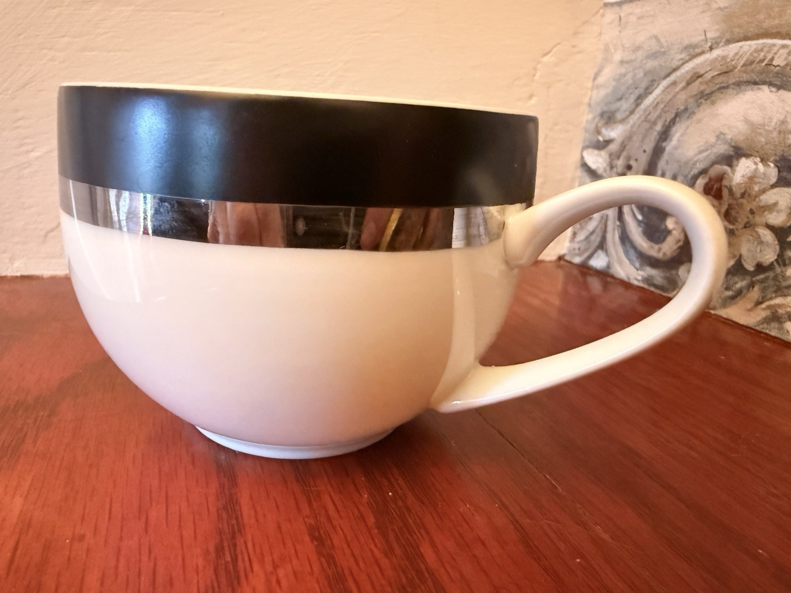 000 Mikasa Pivotal Ben Seibel Coffee Tea Cups Black Silve White