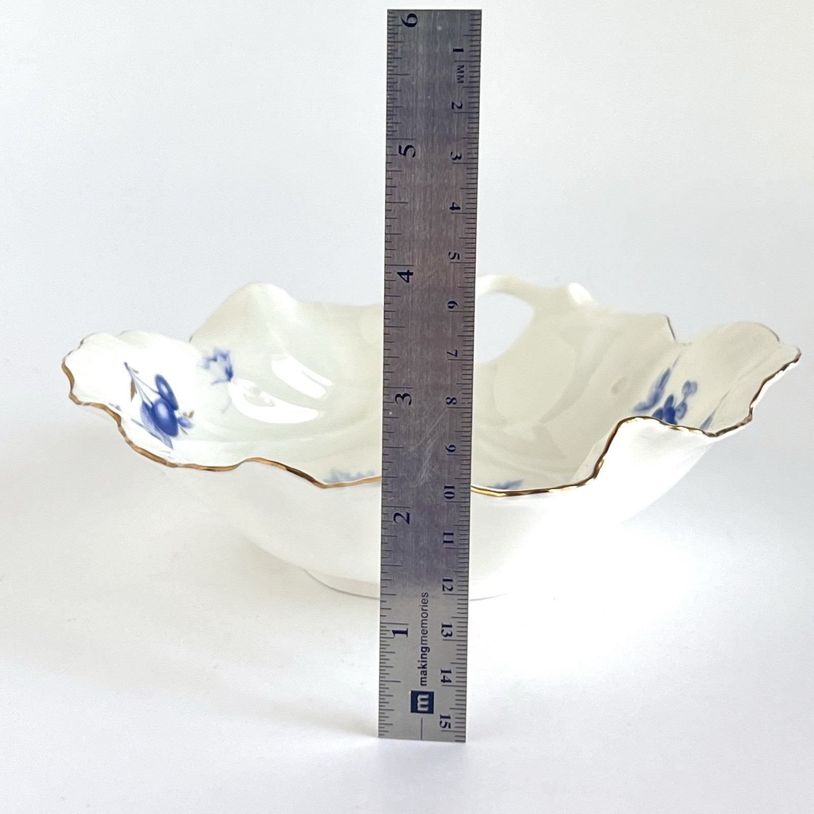Mikasa Fruit Bouquet Bone China Blue W/Gold Berries Pattern Nappy Dish Japan
