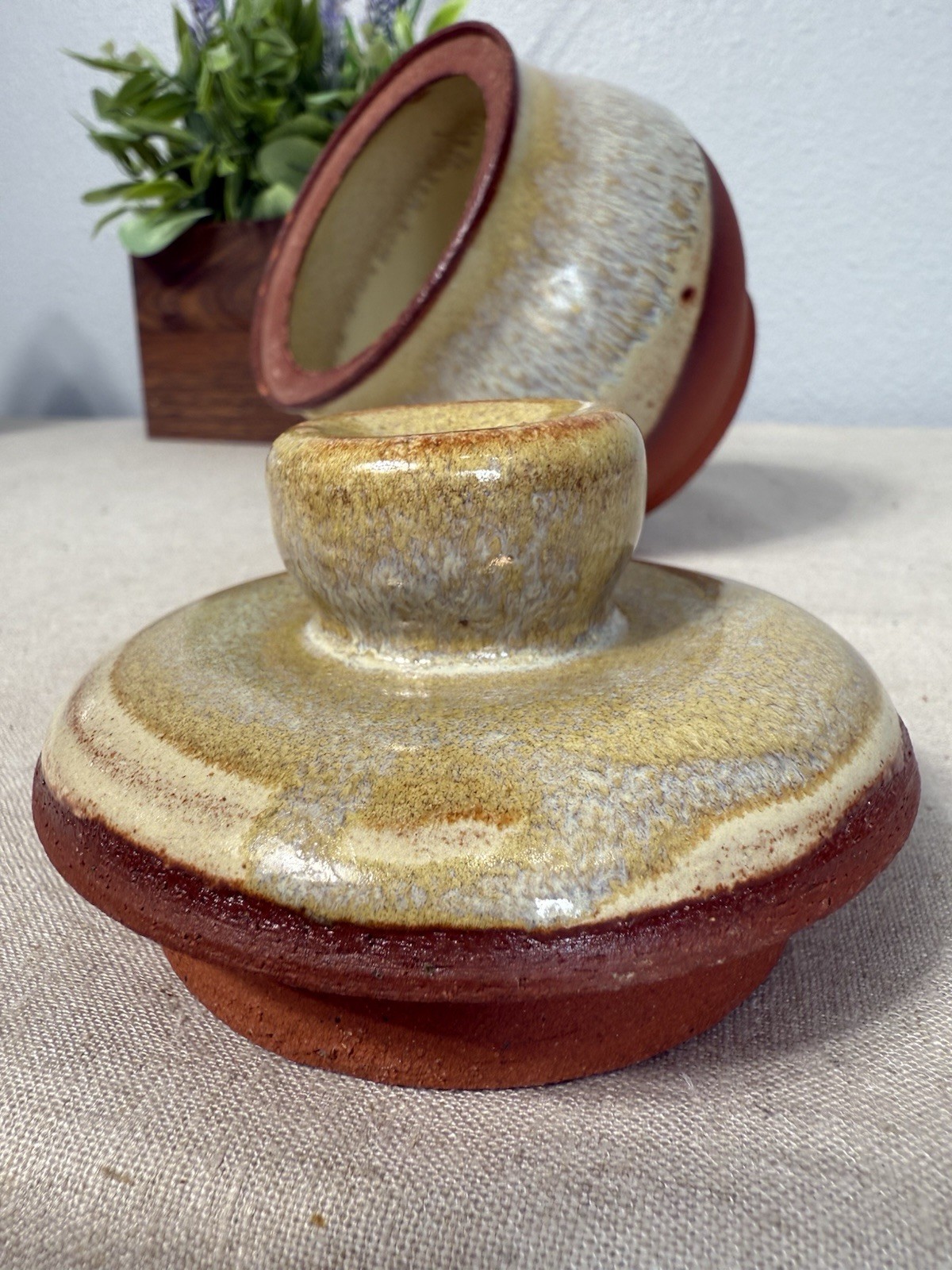 ARTIST SIGNED MULTI COLOR STUDIO POTTERY POT WITH LID