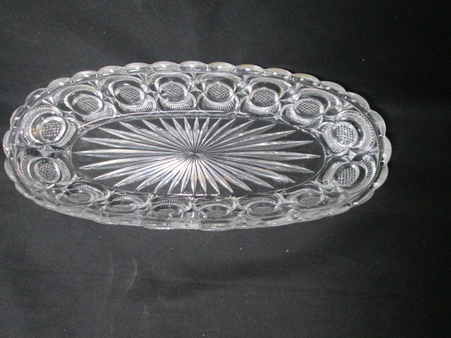 Clear Pressed Glass Oval Dish, H’Orderves, Appetizers, Relishes, Candy, Etc. 12″