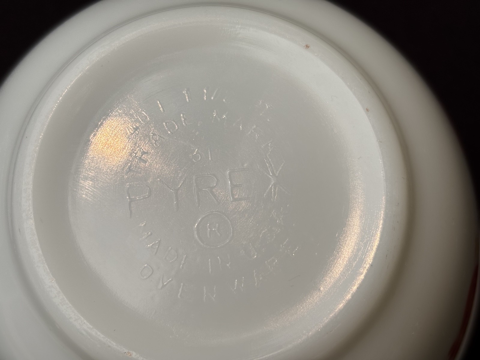 Pyrex Orange Red Friendship 1 1/2Pt 401 Mixing Bowl Very Good Used Condition
