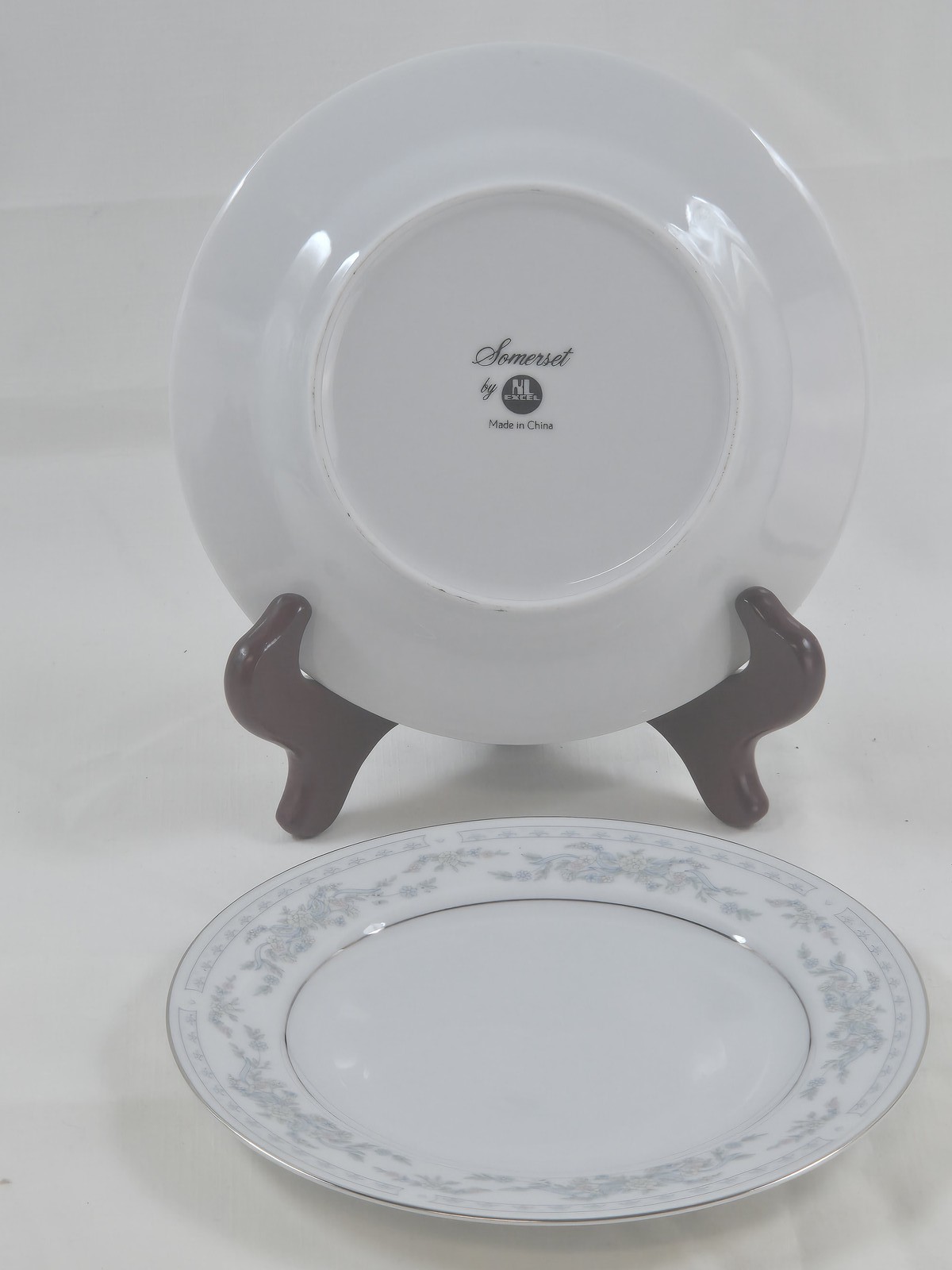 Somerset by Excel Salad/Dessert Plates Set of 2 White Blue Floral Platinum Trim