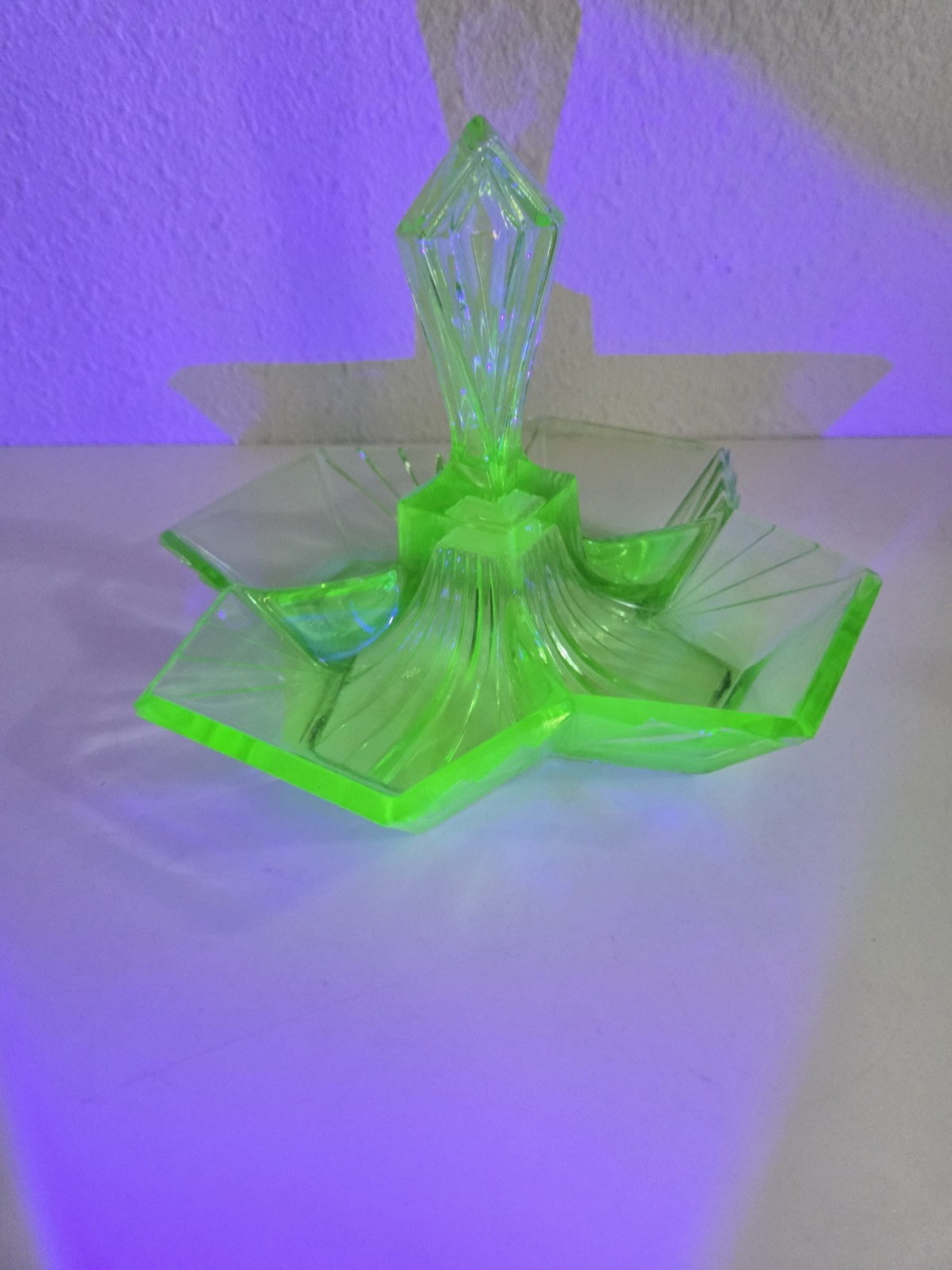 Vintage Indiana Glass Pyramid Relish Tray 4 Sections Art Deco Depression Uranium