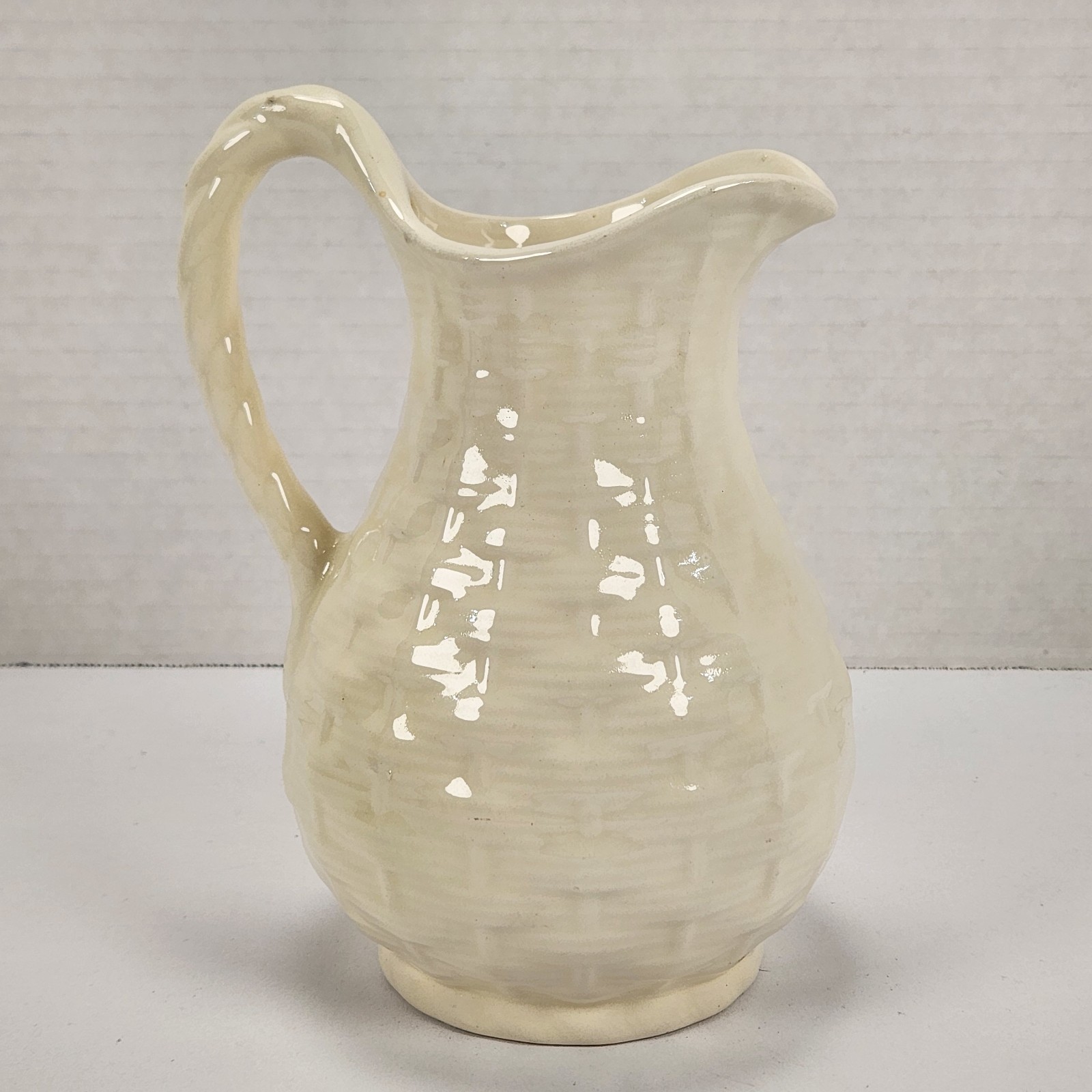 VTG Ceramic Cream Off-White Basketweave Pitcher Farmhouse Twisted Handle 7.25″