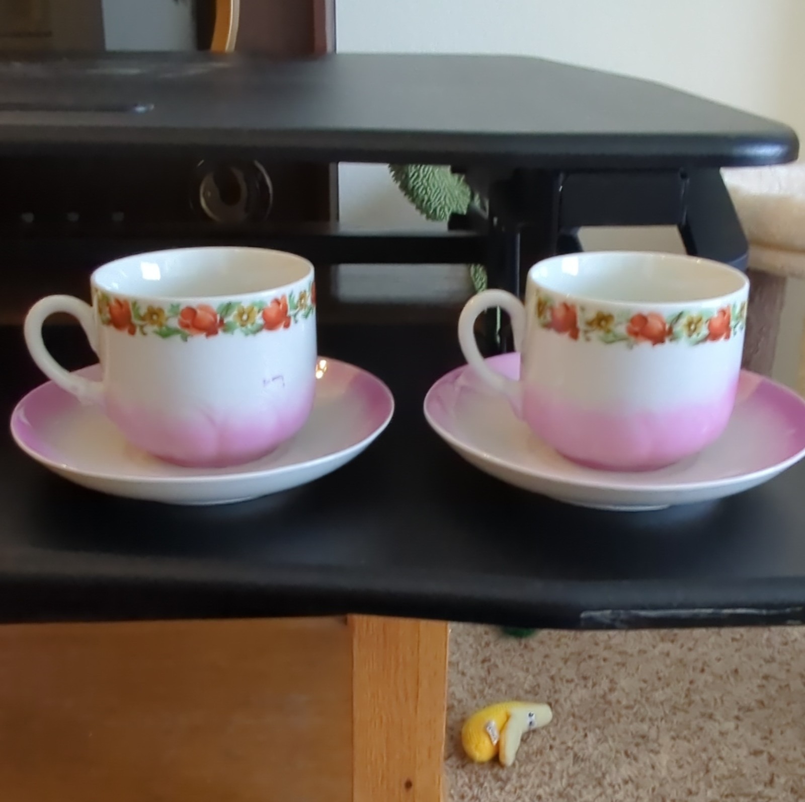 Satsuma Pink Floral Star Porcelain Four-Piece Cup & Saucer Set