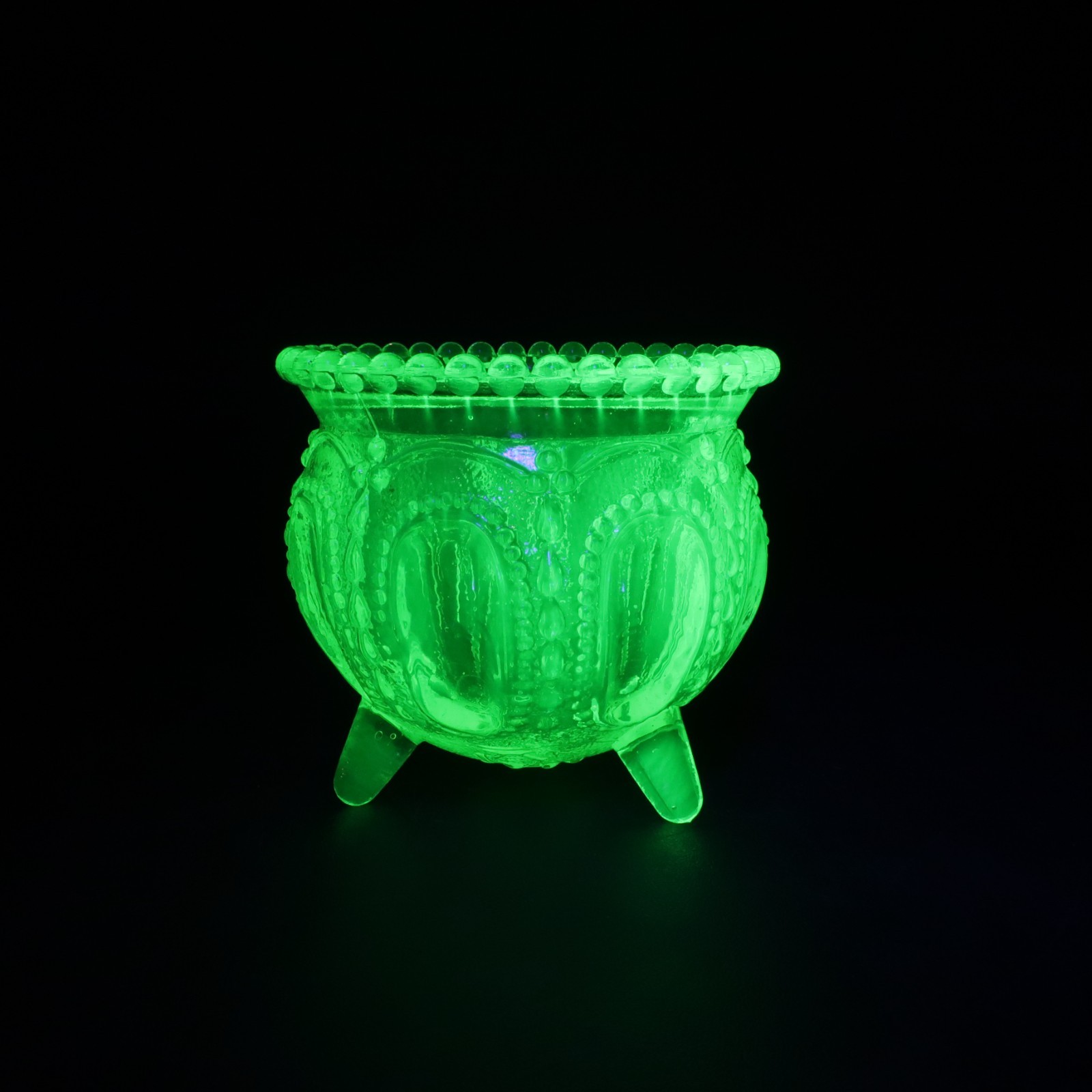 Vintage Boyd Glass Cauldron Pot Yellow Vaseline Uranium Toothpick Holder 🎃