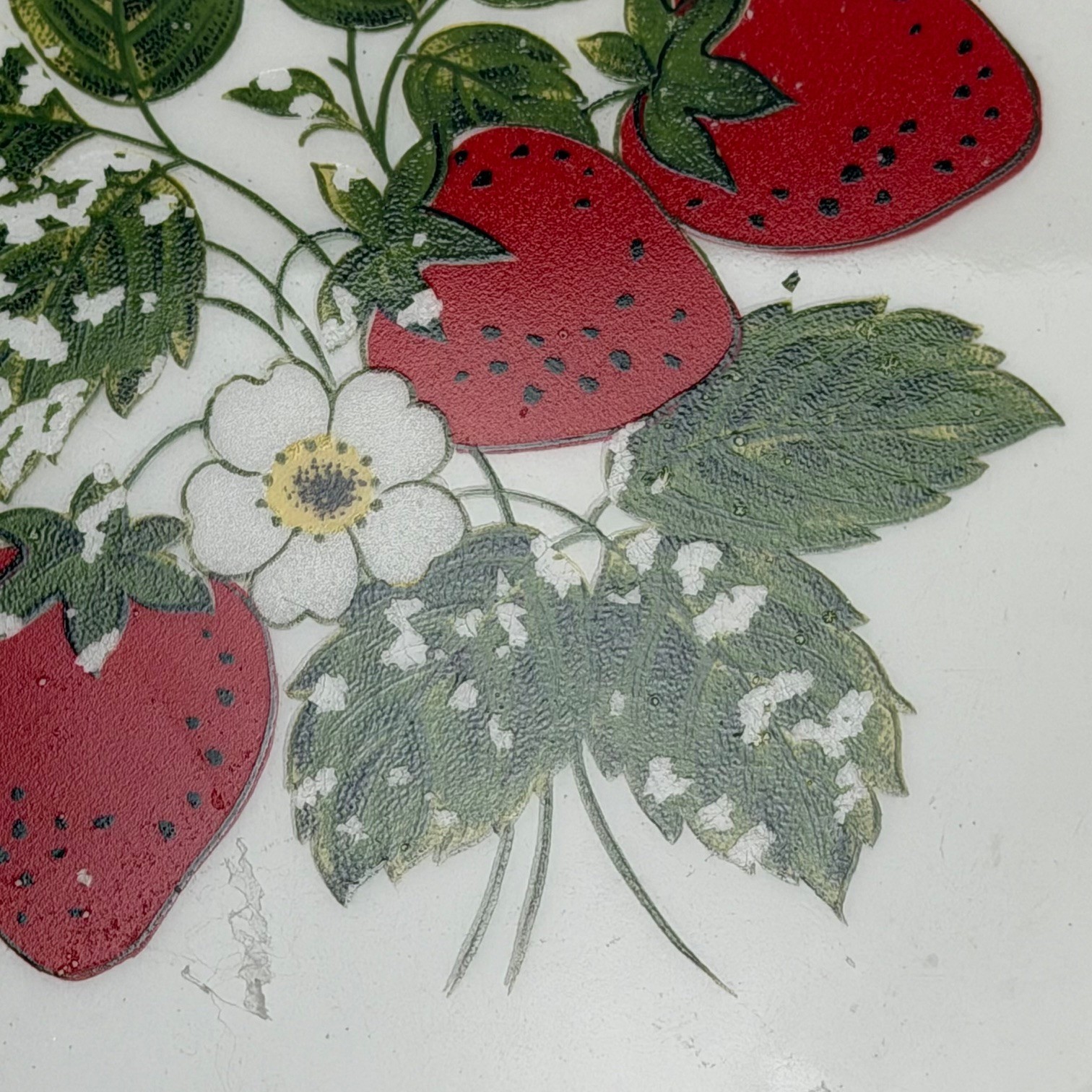 Vtg | Strawberry Salad Plates | 7.25 in | Country Kitchen Retro | Set of 4 O425