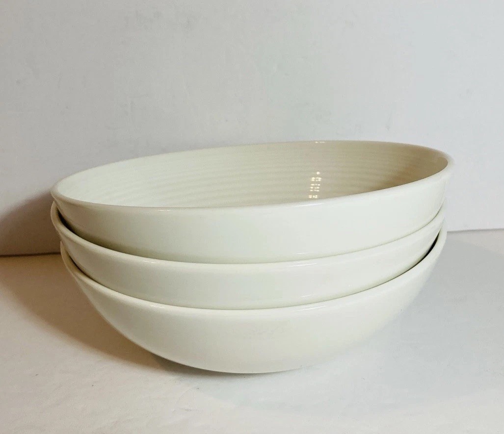 Royal Doulton Salad Pasta Bowl 7”Ribbed Interior Maze White Gordon Ramsay EUC