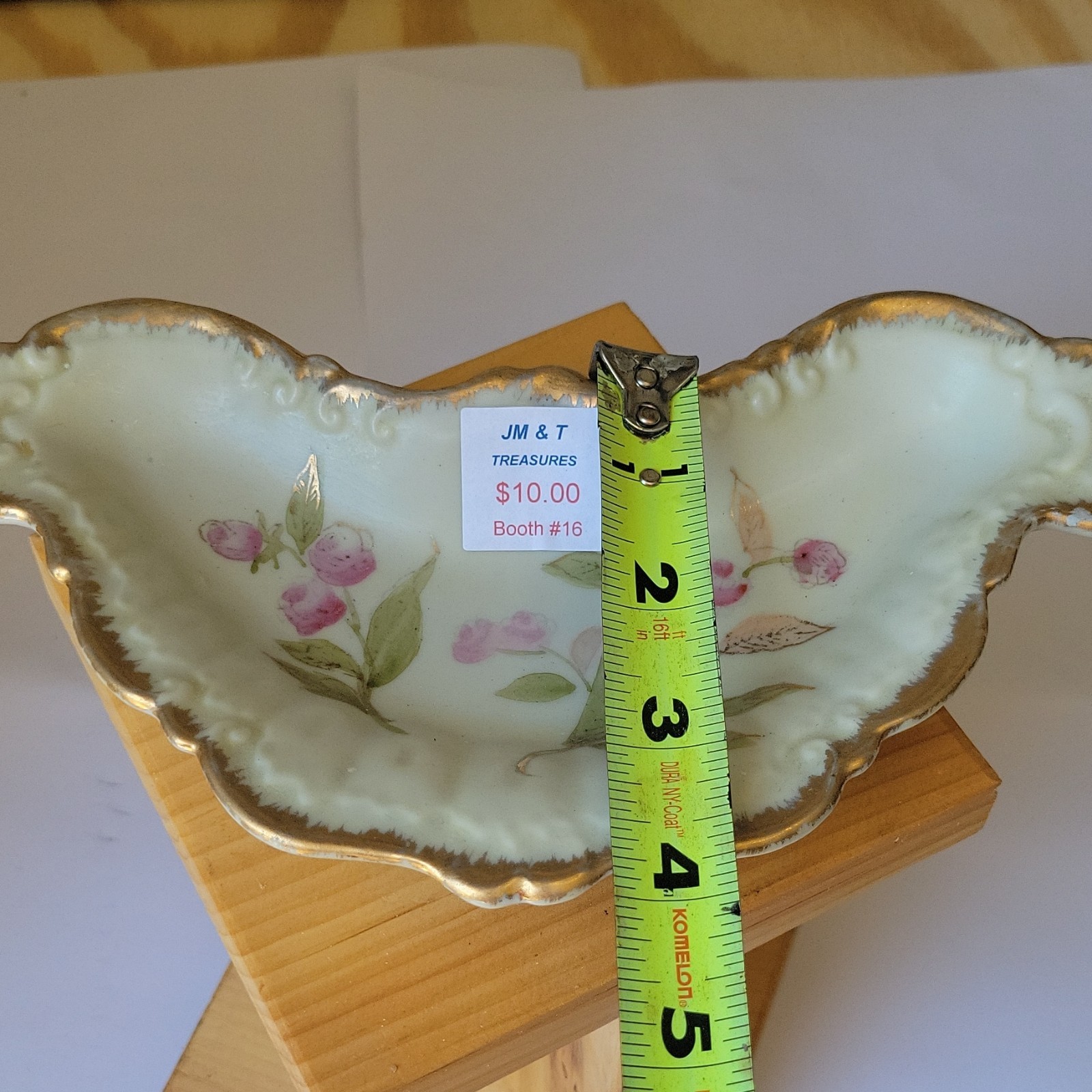 Floral Porcelain Oval Bowl Gold Trim Scalloped Rim 8.5″ Long White Pink Green