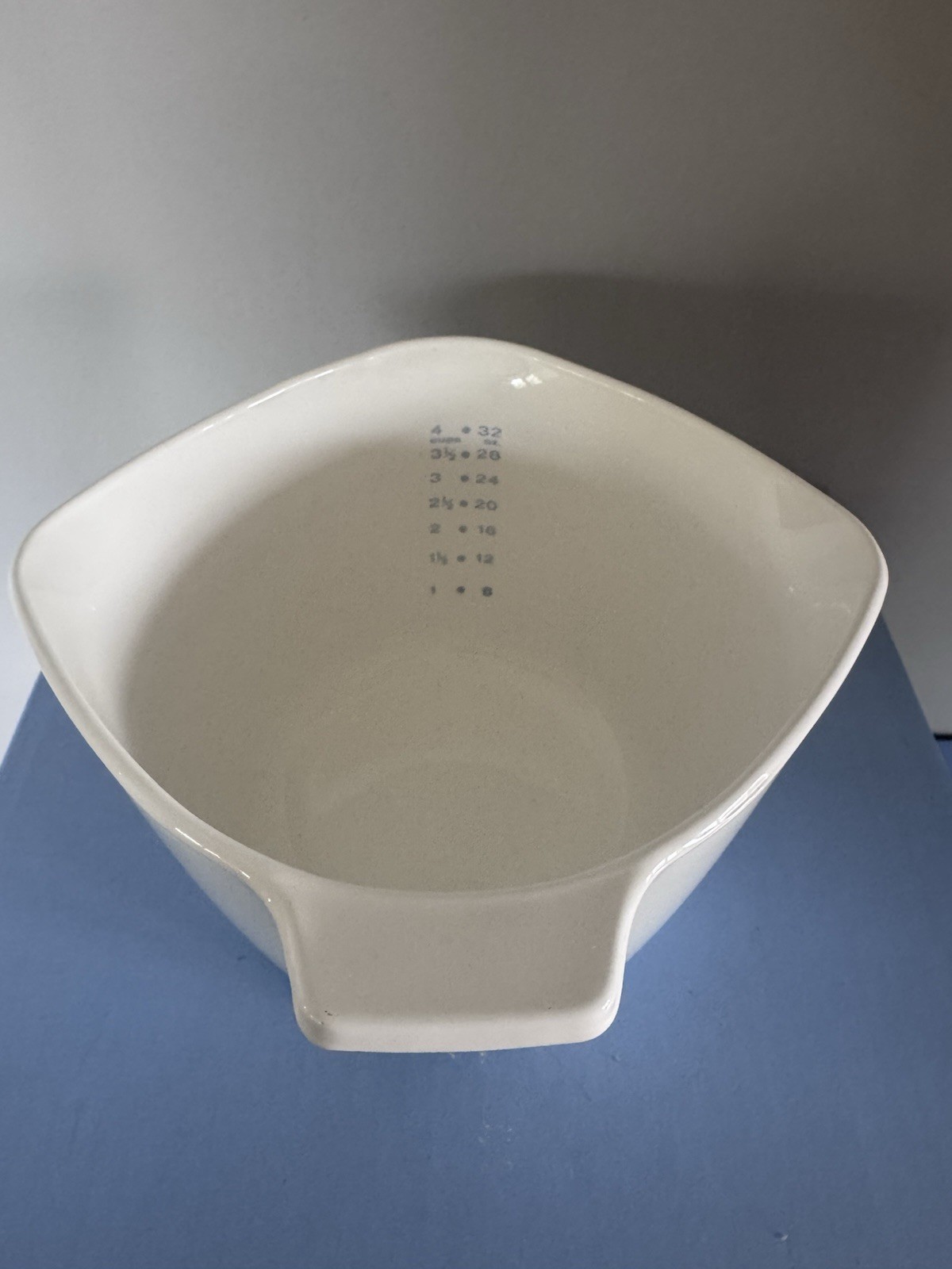 Vintage 2 Qt Corning Ware Blue Cornflower Gravy-Sauce Maker /Mixing Bowl USA
