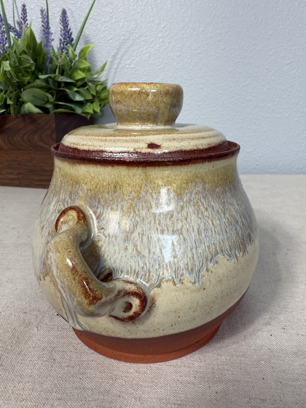 ARTIST SIGNED MULTI COLOR STUDIO POTTERY POT WITH LID