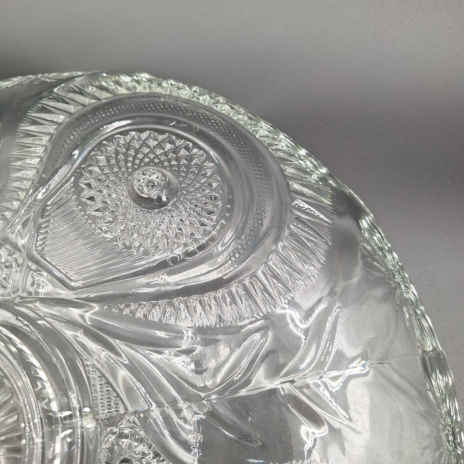 HUGE Vintage LE Smith Horseshoe Pinwheel and Stars Punch Bowl Underplate 21” EUC