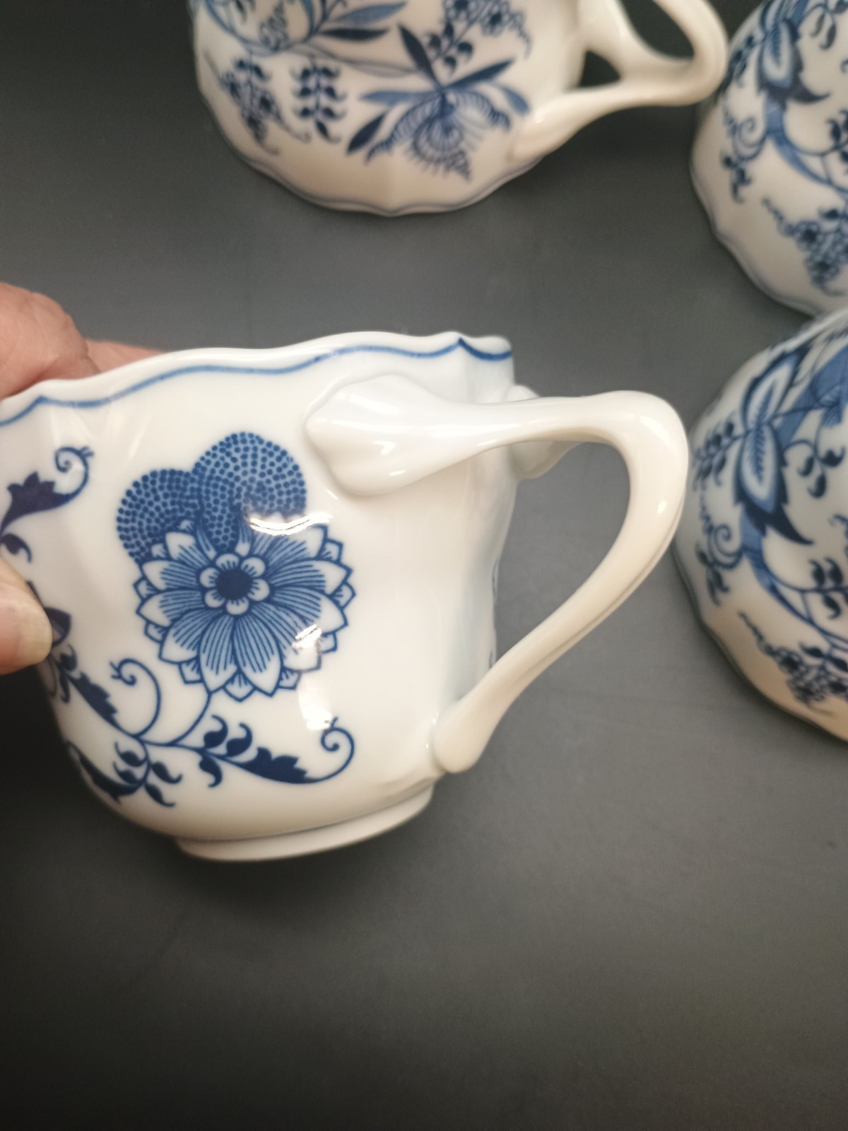 4 Vintage Blue Danube Cups Blue Onion Design, Lipper International Japan