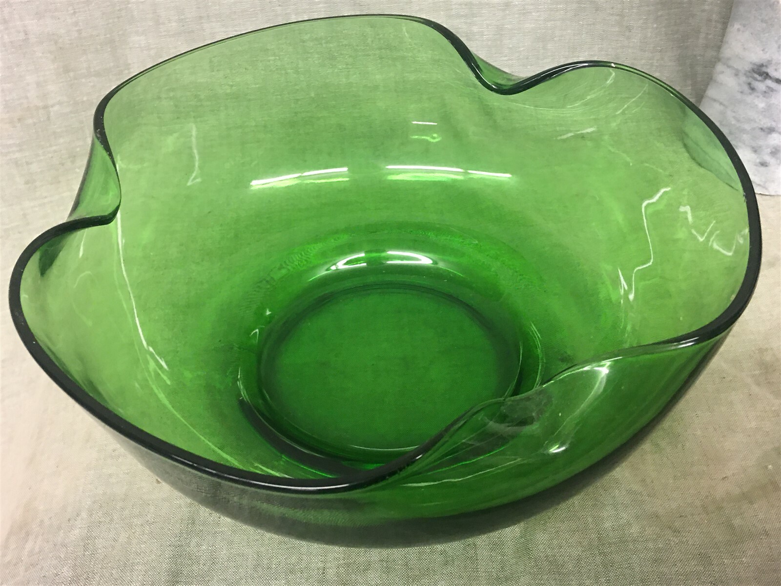 1950-60’s Forest Green Dip & Chip Pinched Side Bowl Set of 2