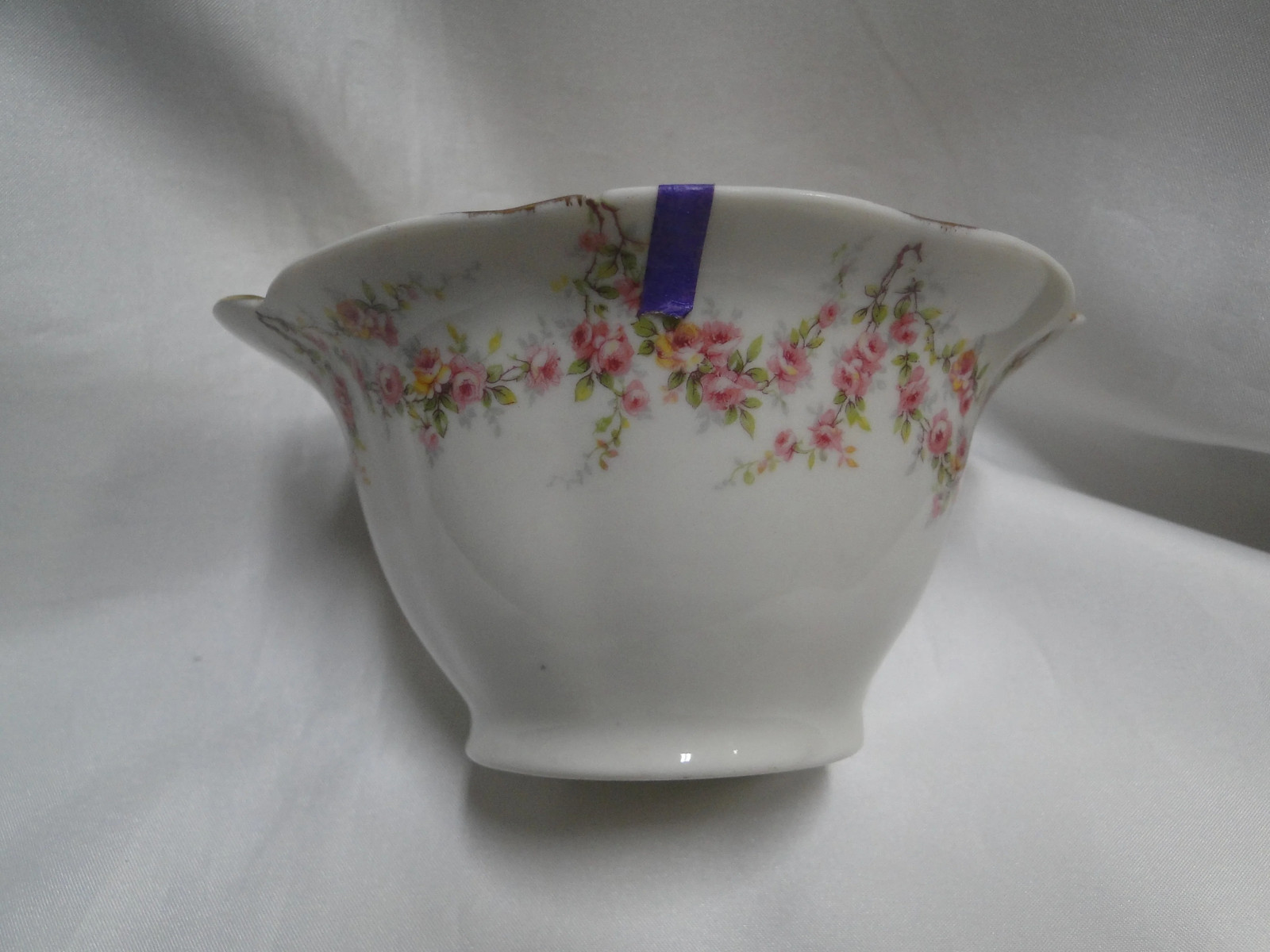 Haviland (New York) Varenne, Pink Flower Swags: Sugar Bowl & Lid, 3 5/8″, As Is