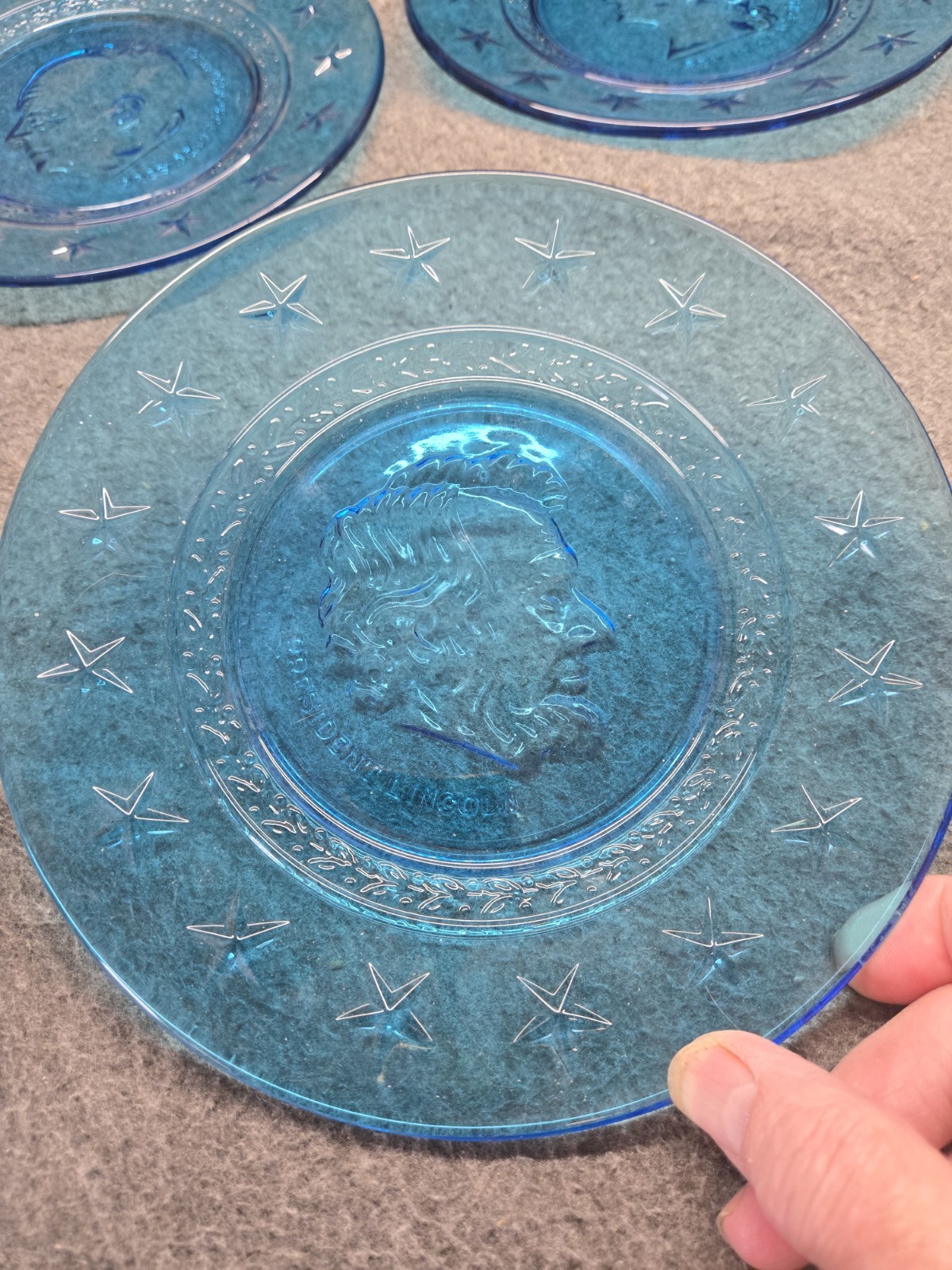 3 Collectable 8” Blue Wheaton Glass President Plates Washington Lincoln