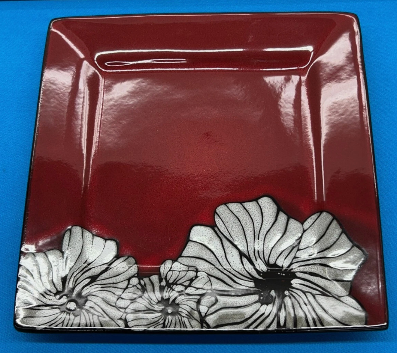 ELAMA WINTER BLOOM RED SQUARE DINNERWARE STONEWARE 16 PCS SET FOR 4 NEW NIB
