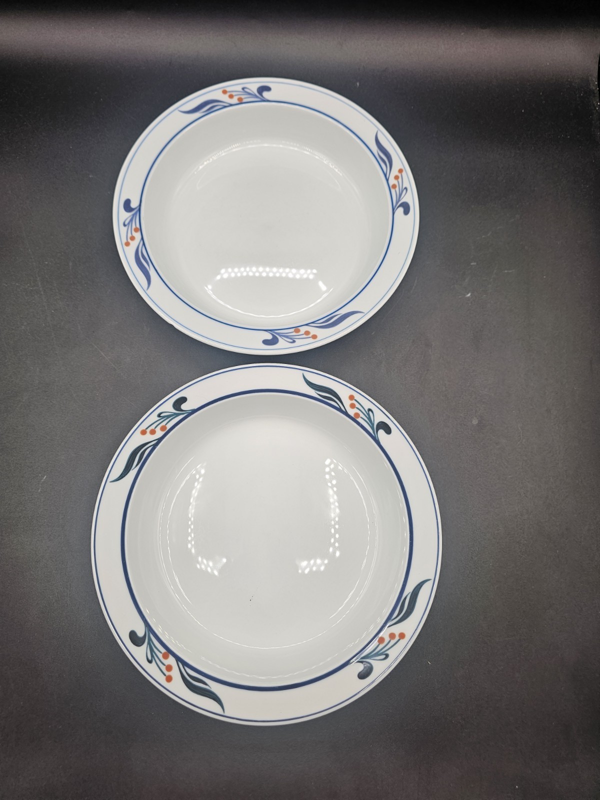 2 Dansk Bistro Maribo Portugal 7 7/8″ Rim Soup Bowl DANMARI Red Berries Blue