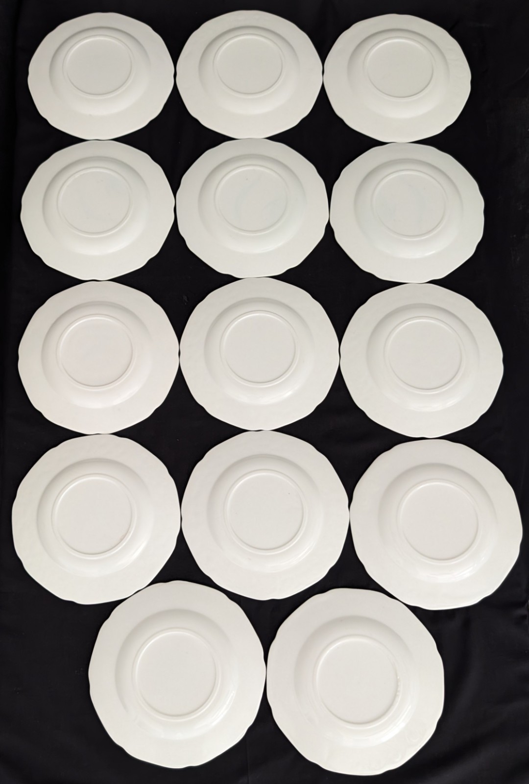 Vtg. 1960’s (61) Pcs. Colony Harvest Grape Vine Indiana White Milk Glass NICE